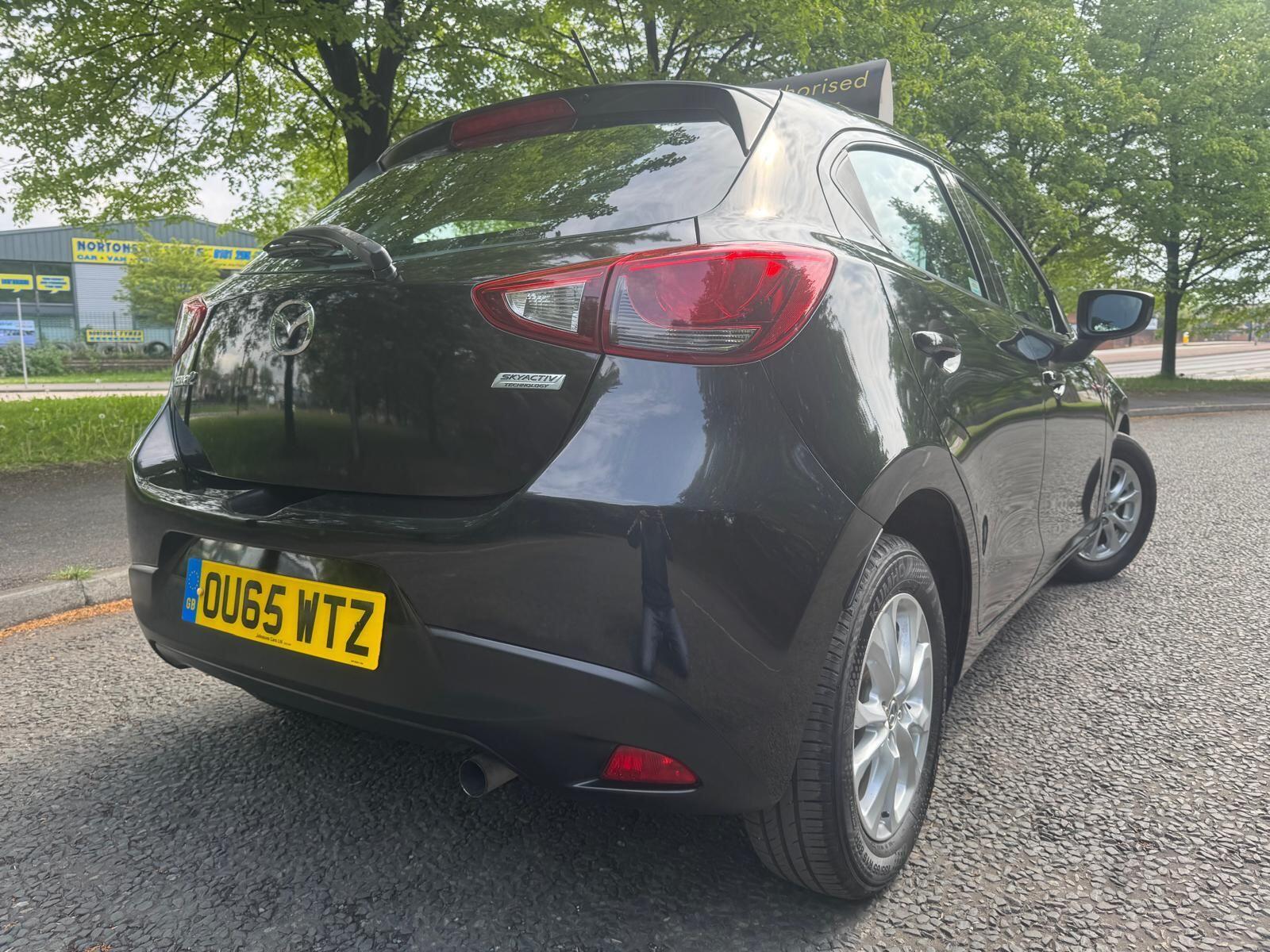 Mazda MAZDA2 - Image 12