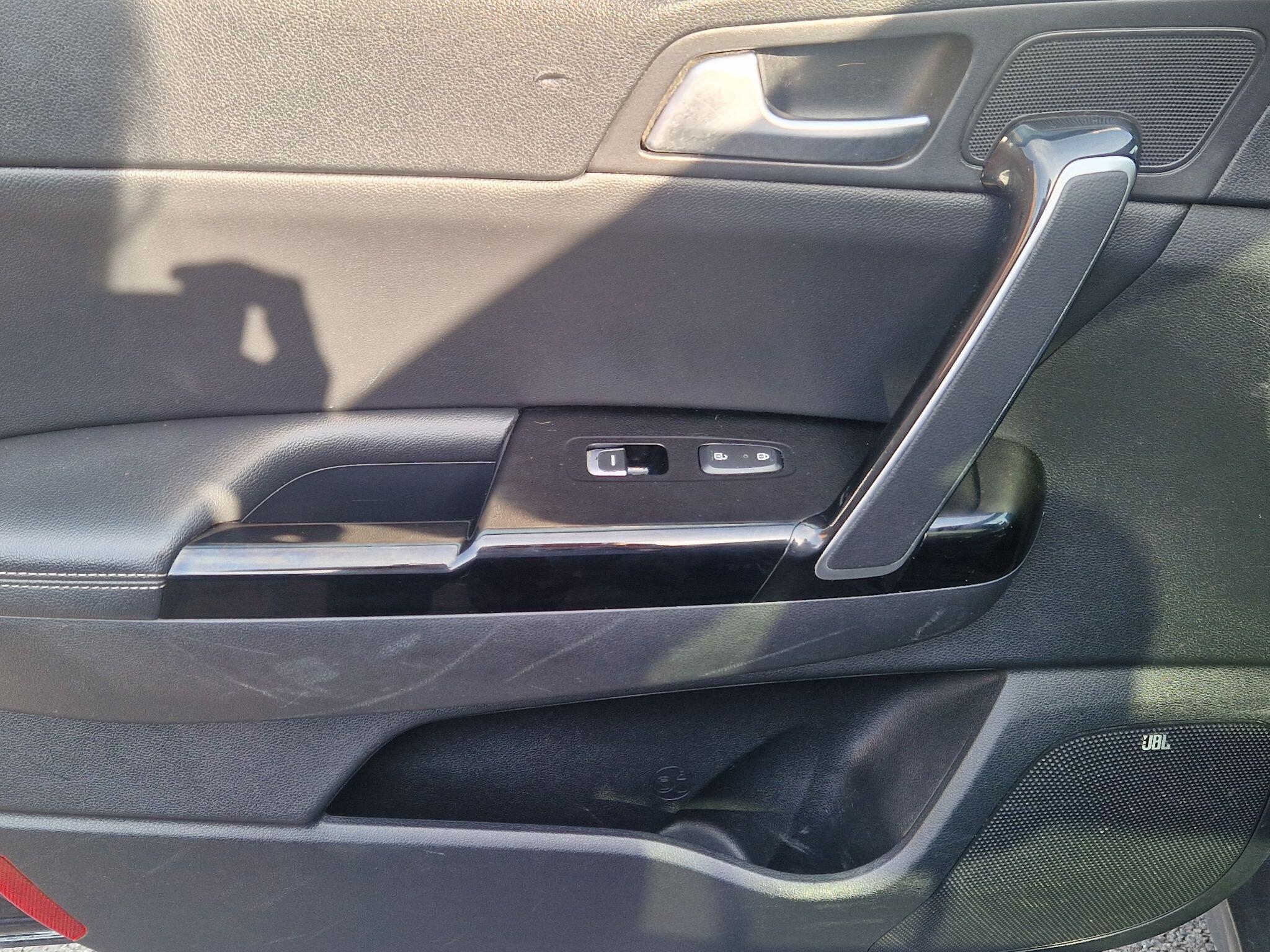 Kia Sportage - Image 49