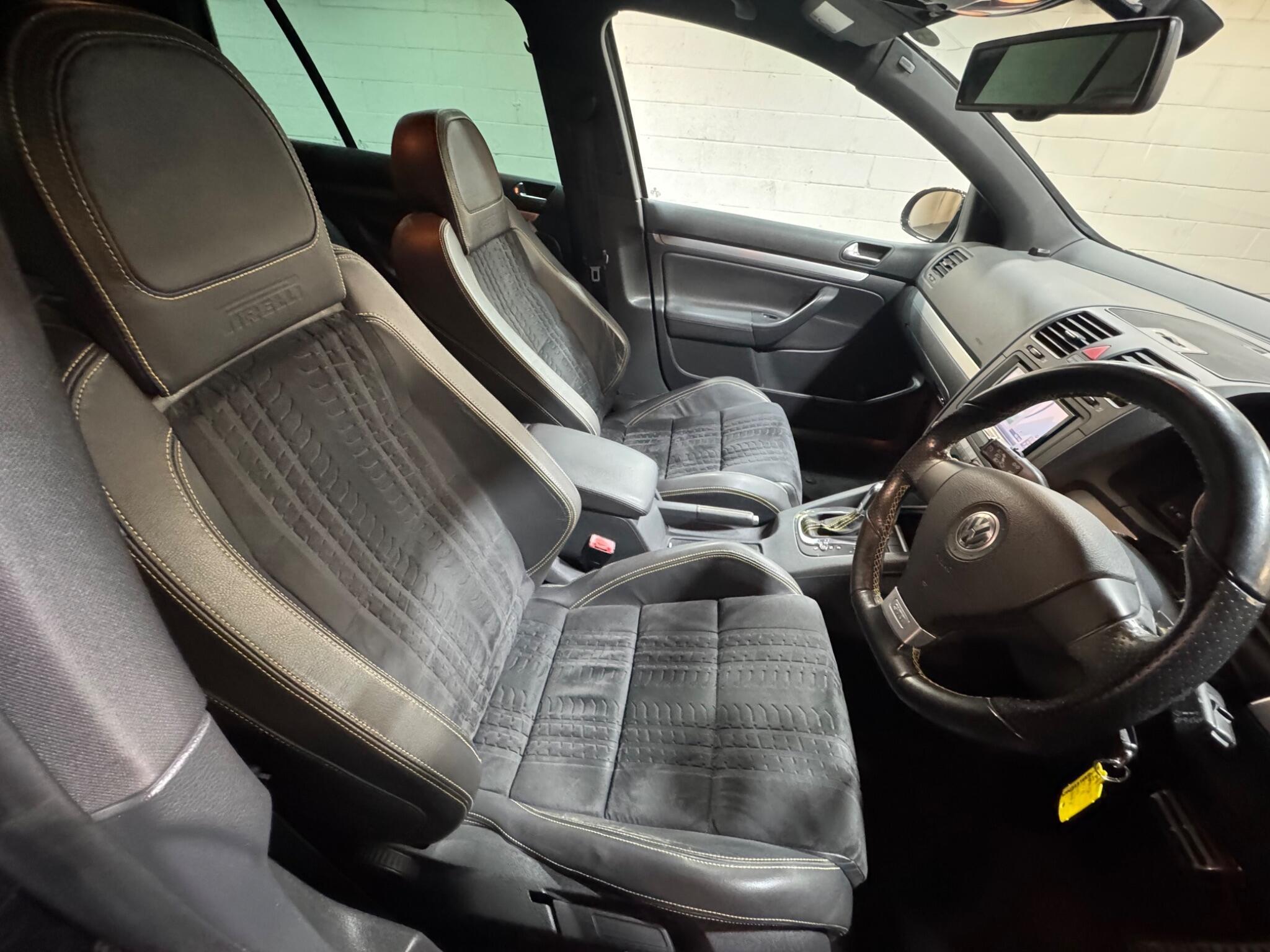 Volkswagen Golf - Image 8