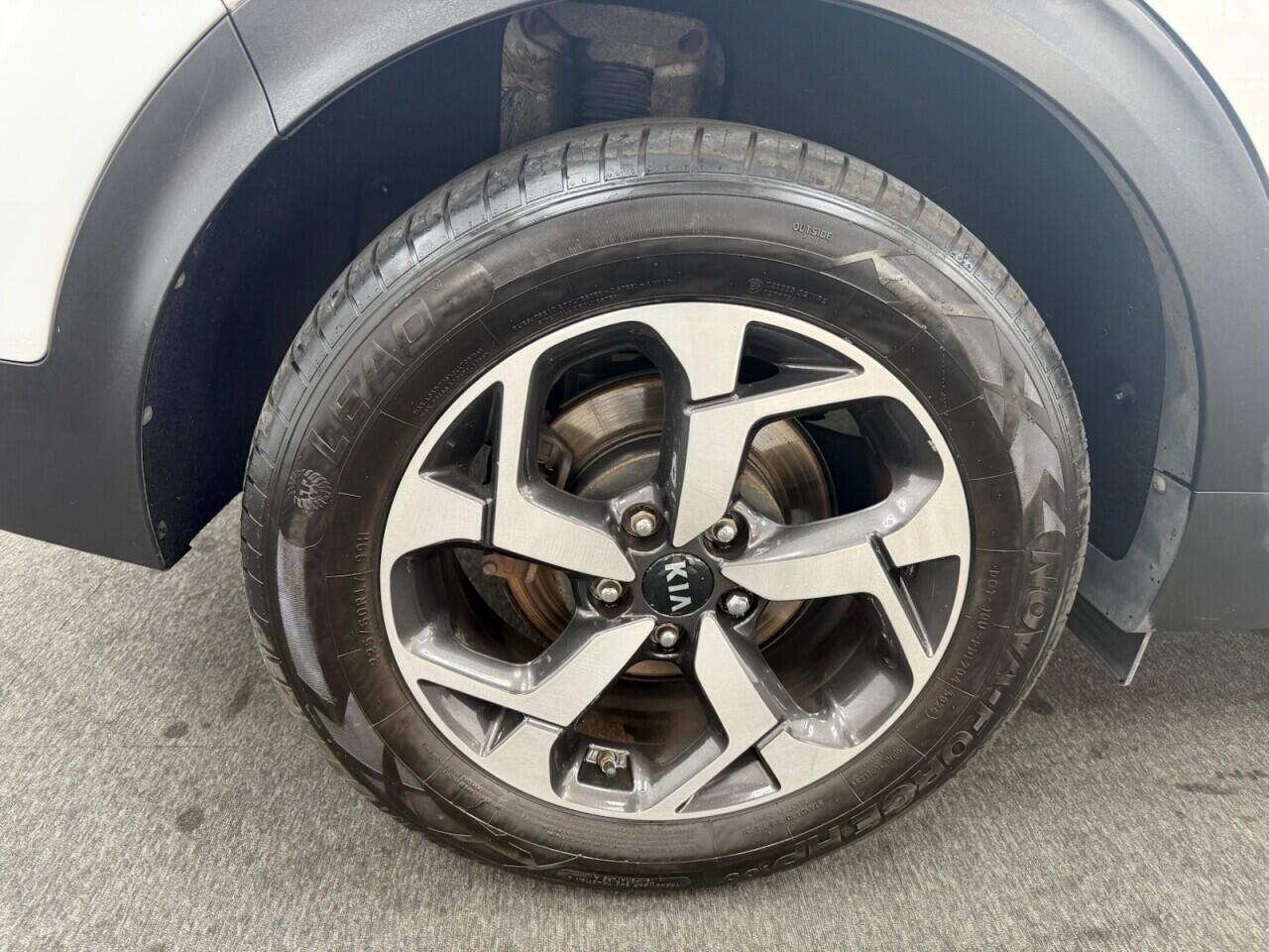 Kia Sportage - Image 12