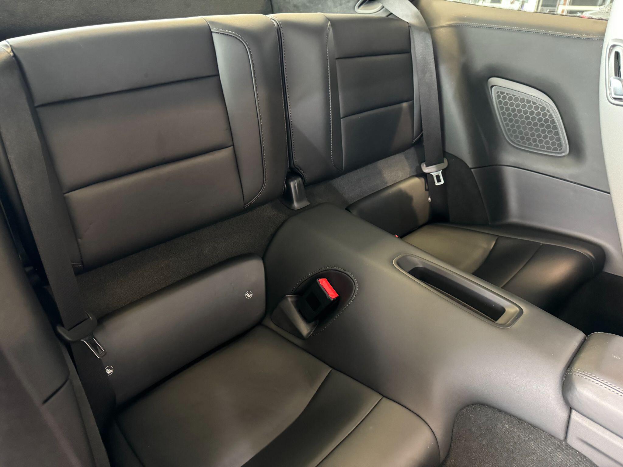 Porsche 911 - Image 31