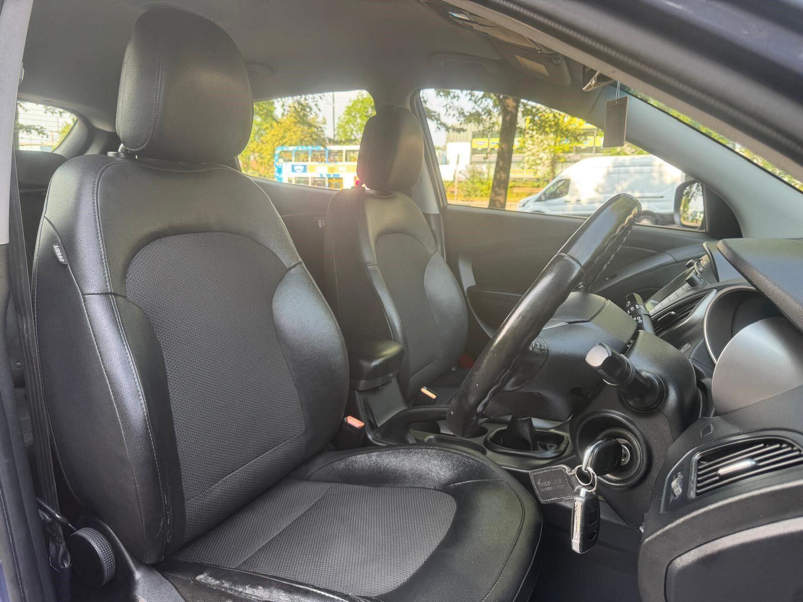 Hyundai ix35 - Image 18