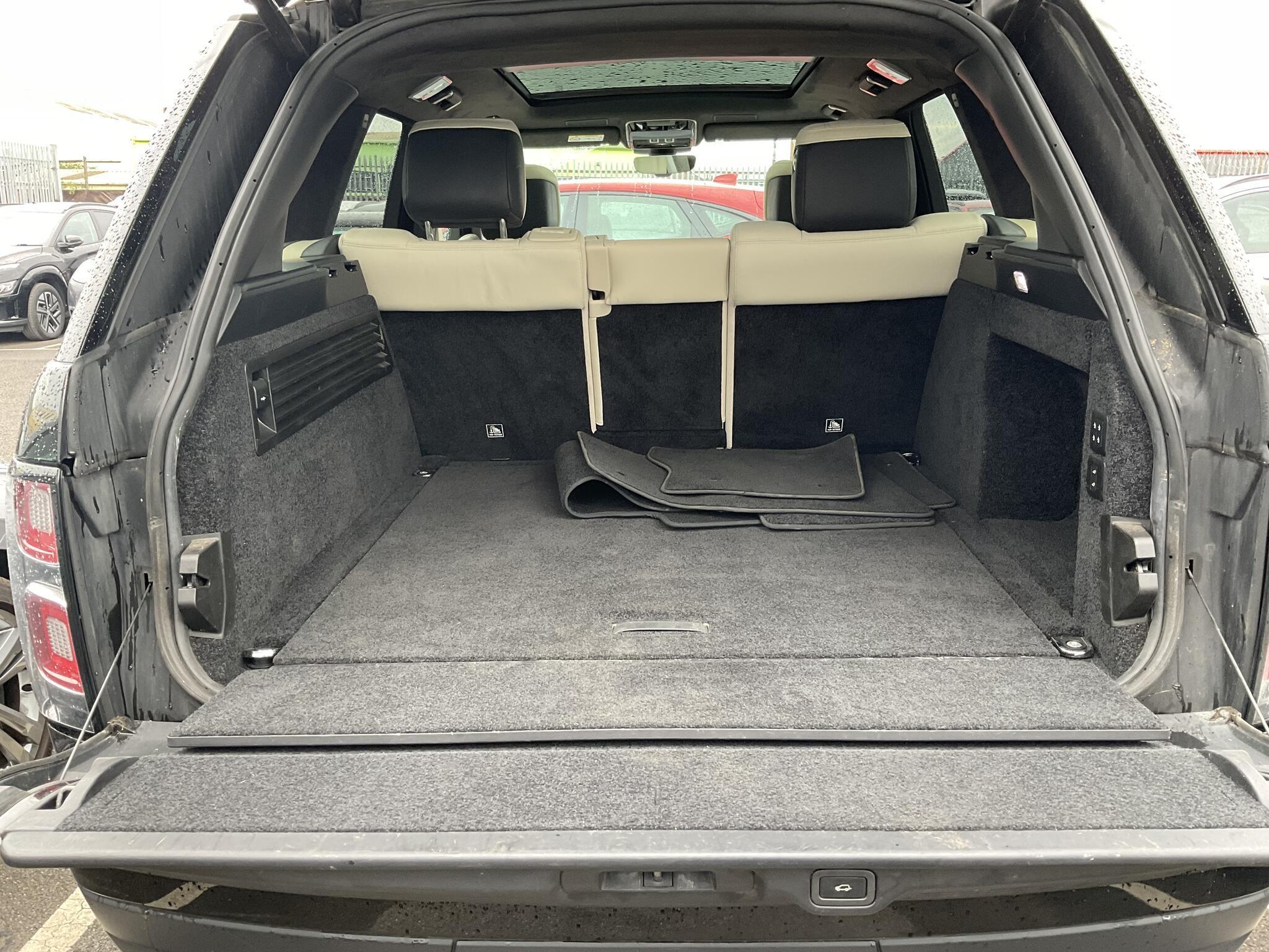 Land Rover Range Rover - Image 19