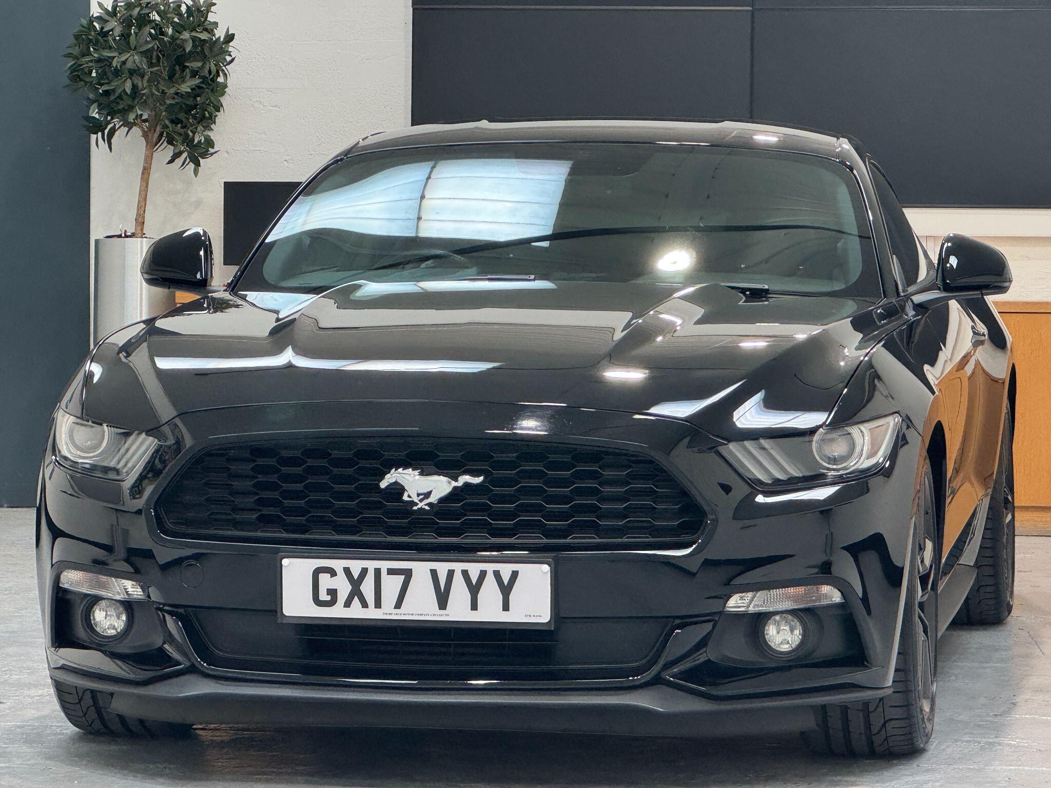 Ford Mustang - Image 4