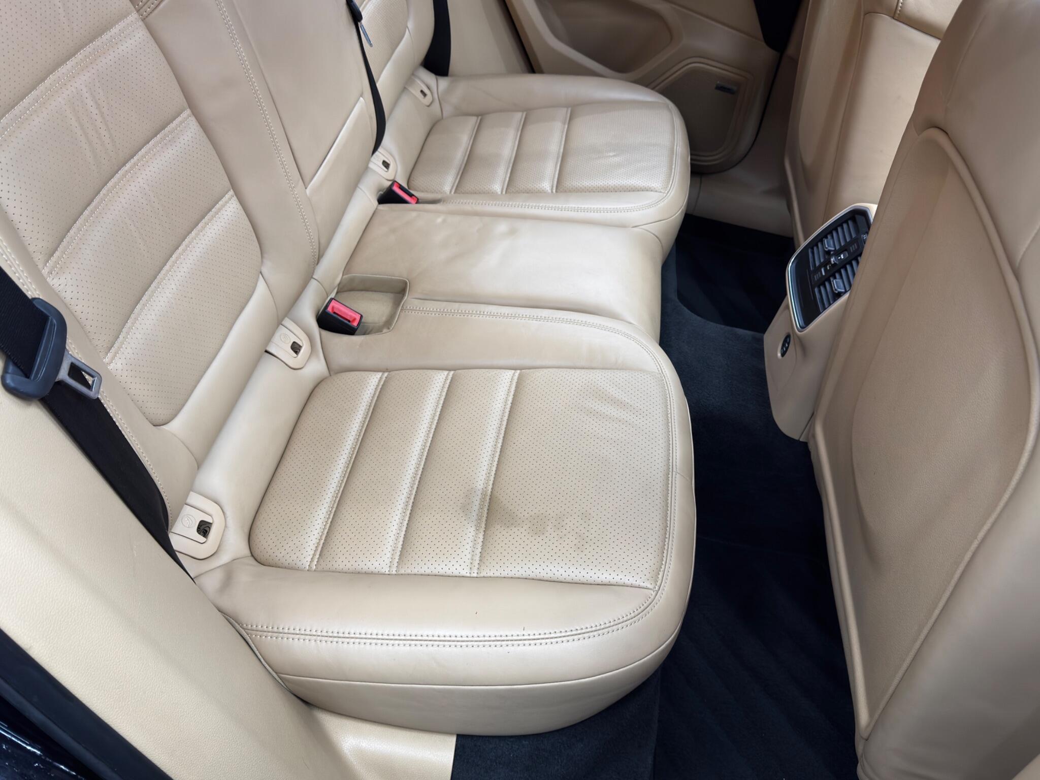 Porsche Macan - Image 18