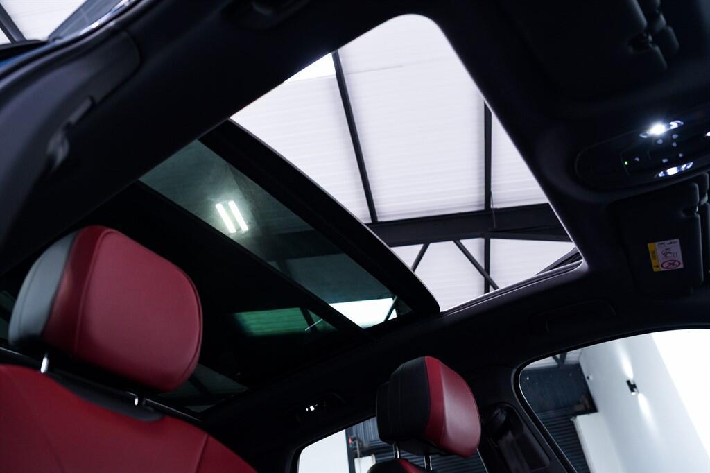 Porsche Cayenne - Image 5