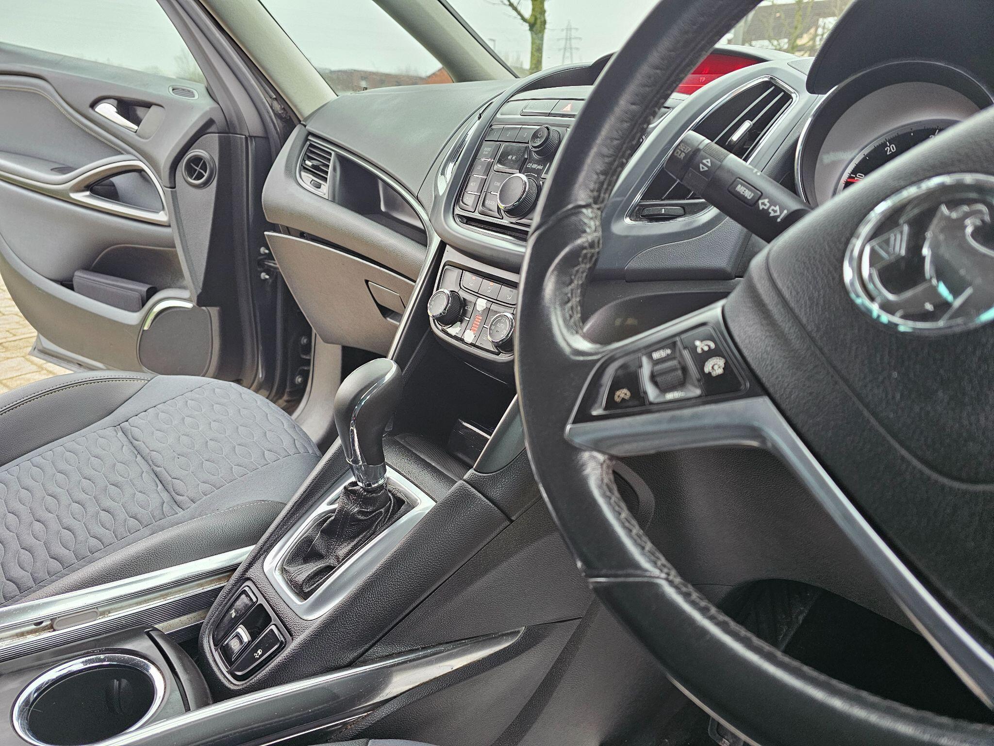 Vauxhall Zafira Tourer - Image 24