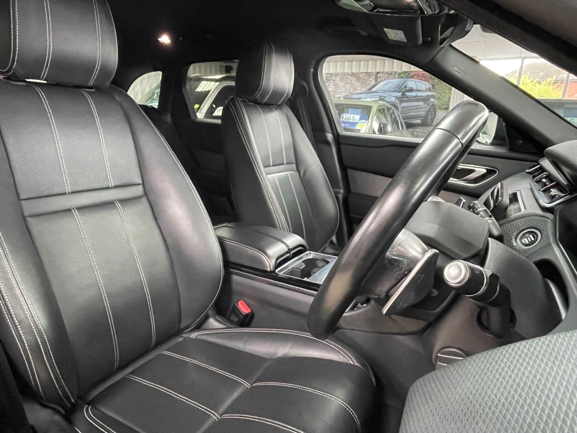 Land Rover Range Rover Velar - Image 27