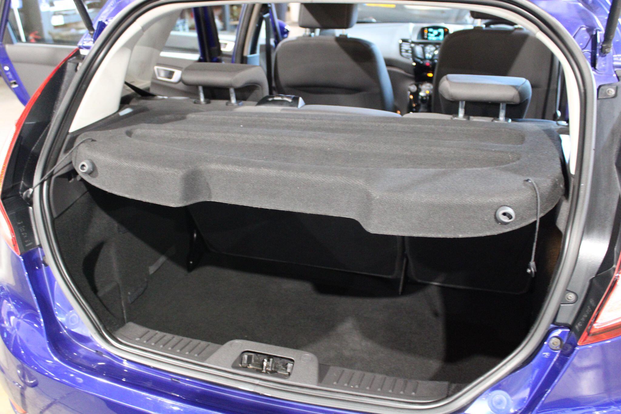 Ford Fiesta - Image 14