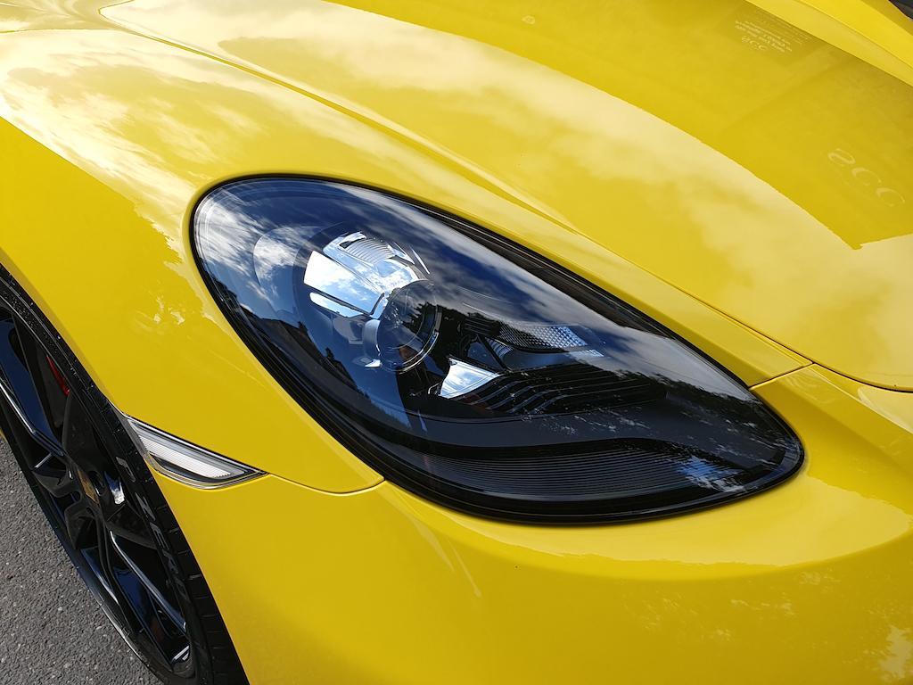 Porsche 718 Cayman - Image 25