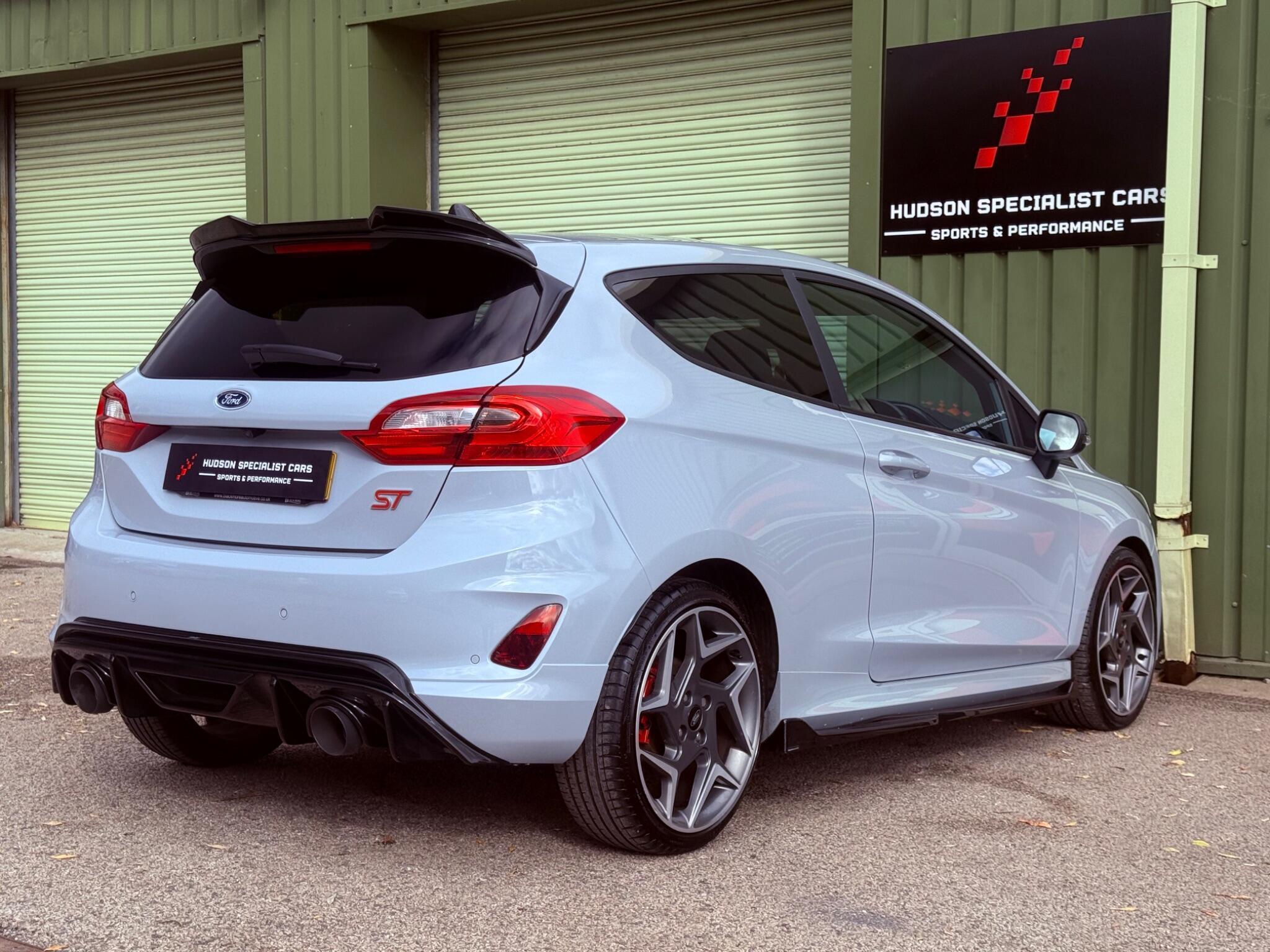 Ford Fiesta - Image 10