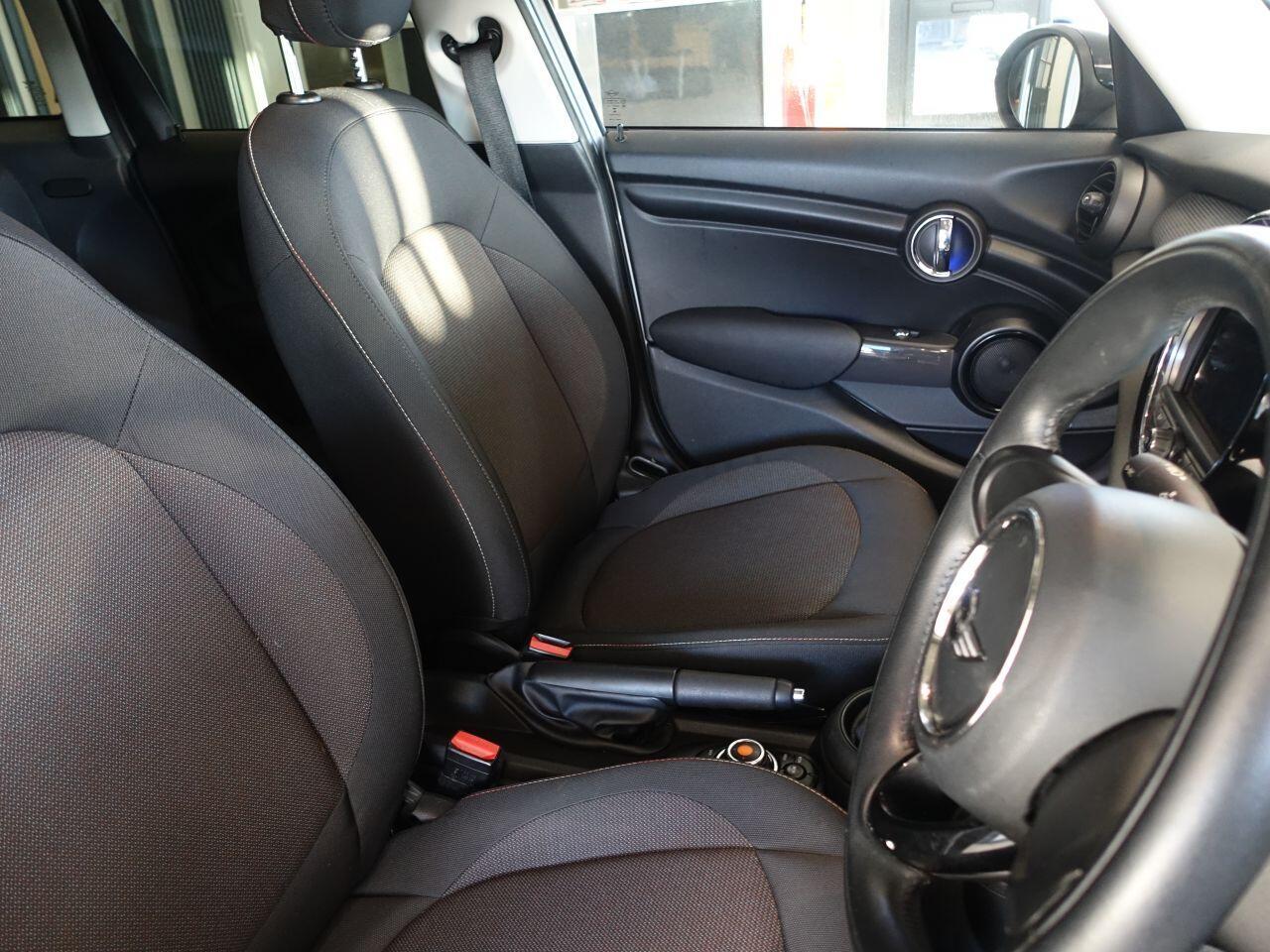 MINI Hatch - Image 19