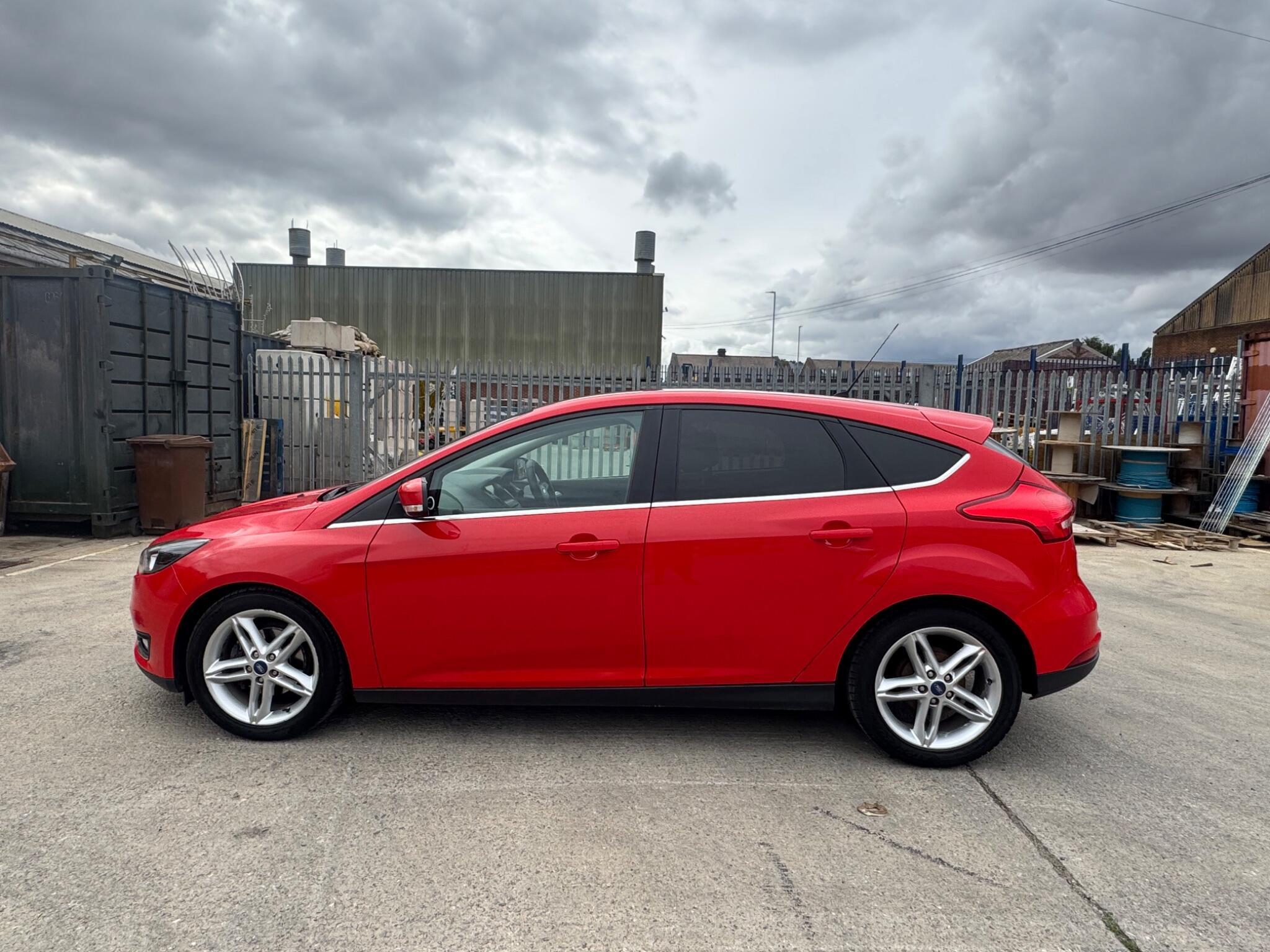 Ford Focus - Image 2
