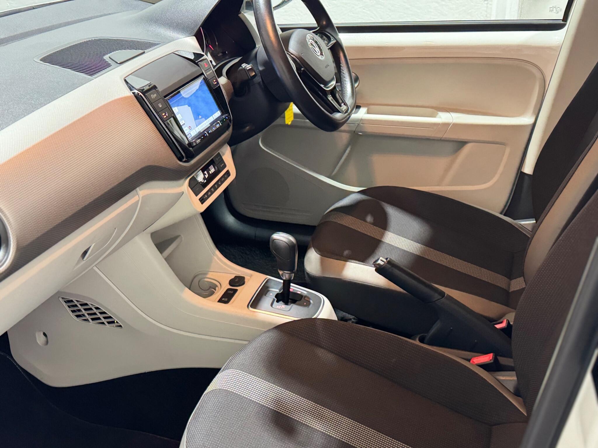 Volkswagen up! - Image 61