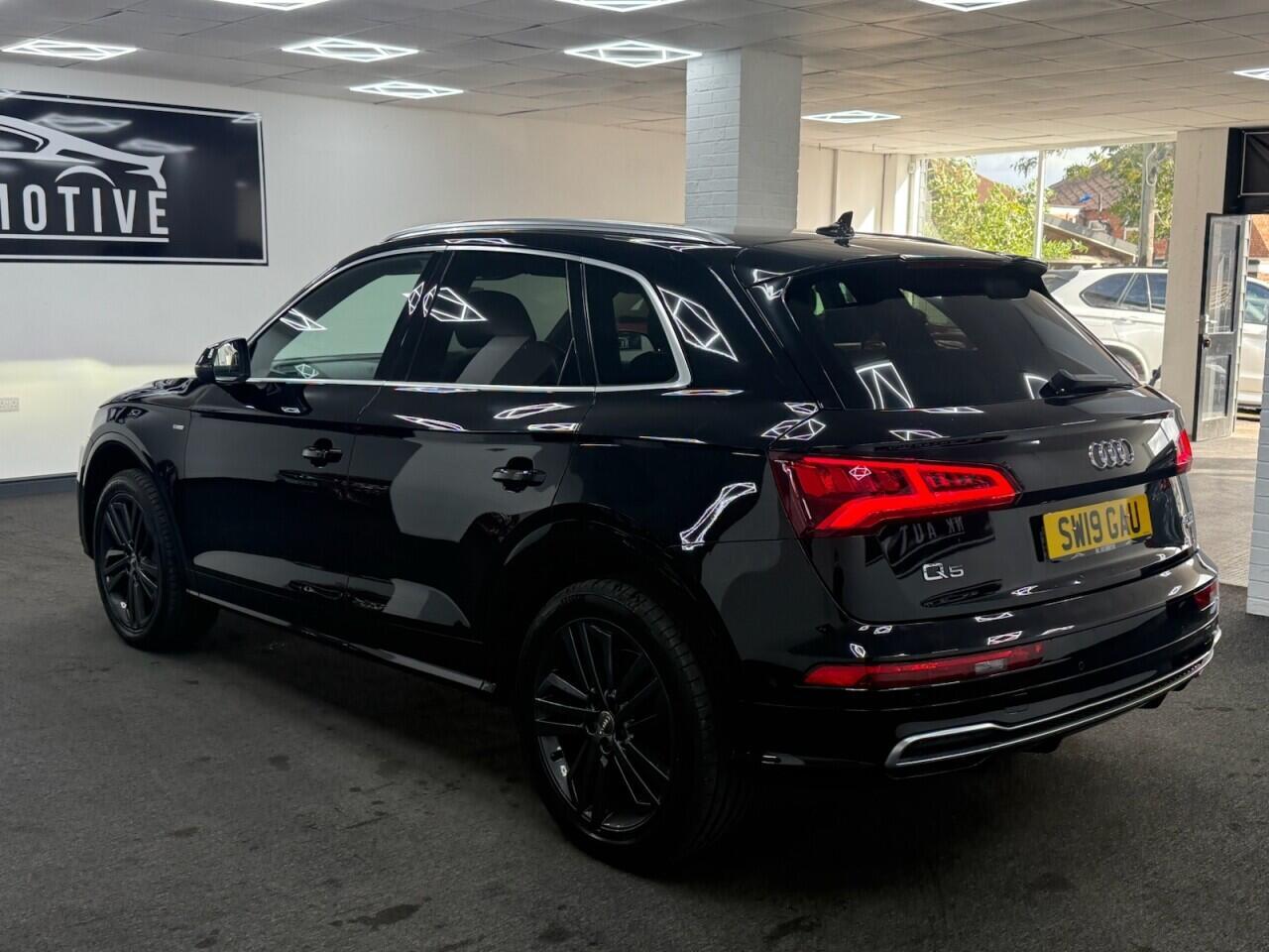 Audi Q5 - Image 8