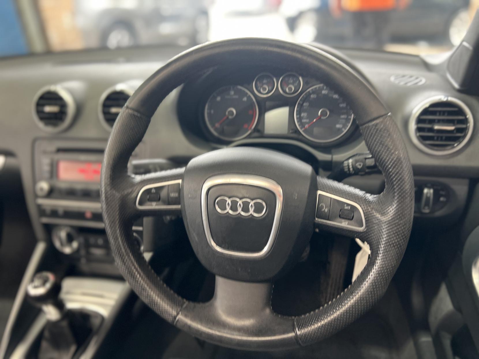 Audi A3 CABRIOLET - Image 19