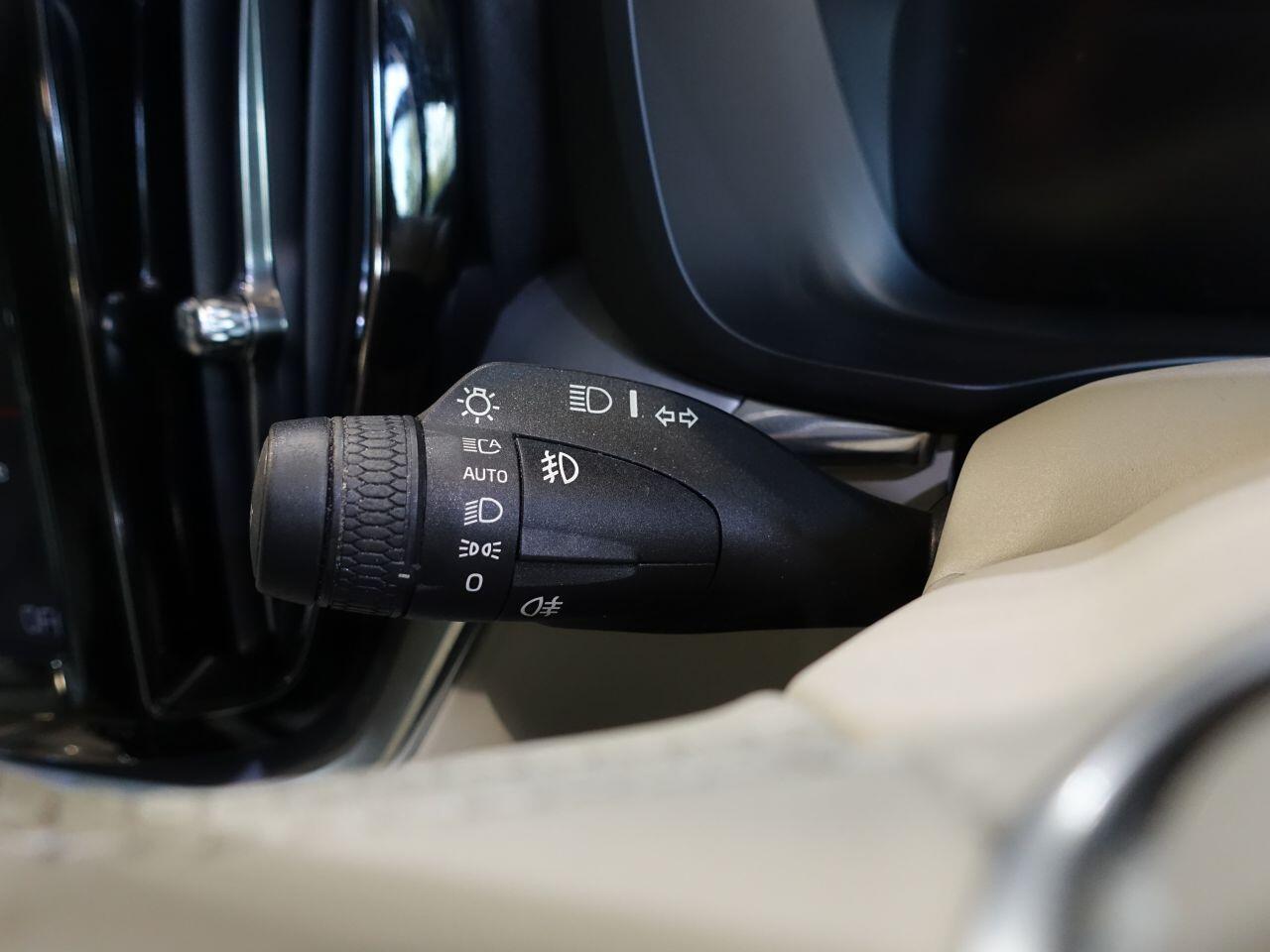 Volvo XC60 - Image 21