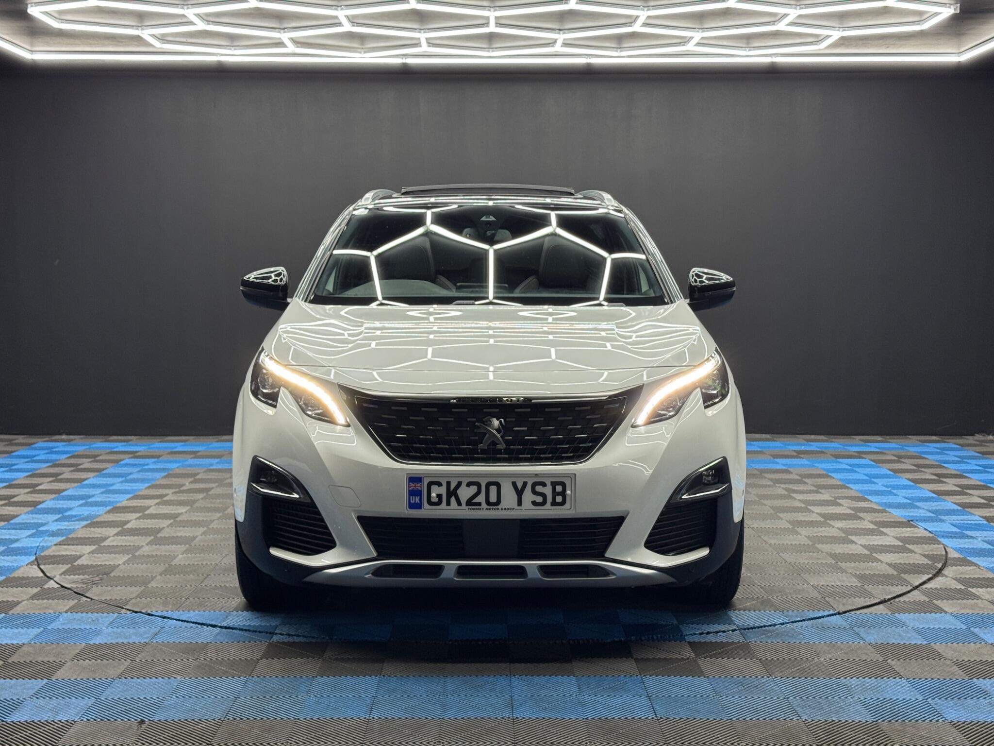 Peugeot 5008 - Image 2