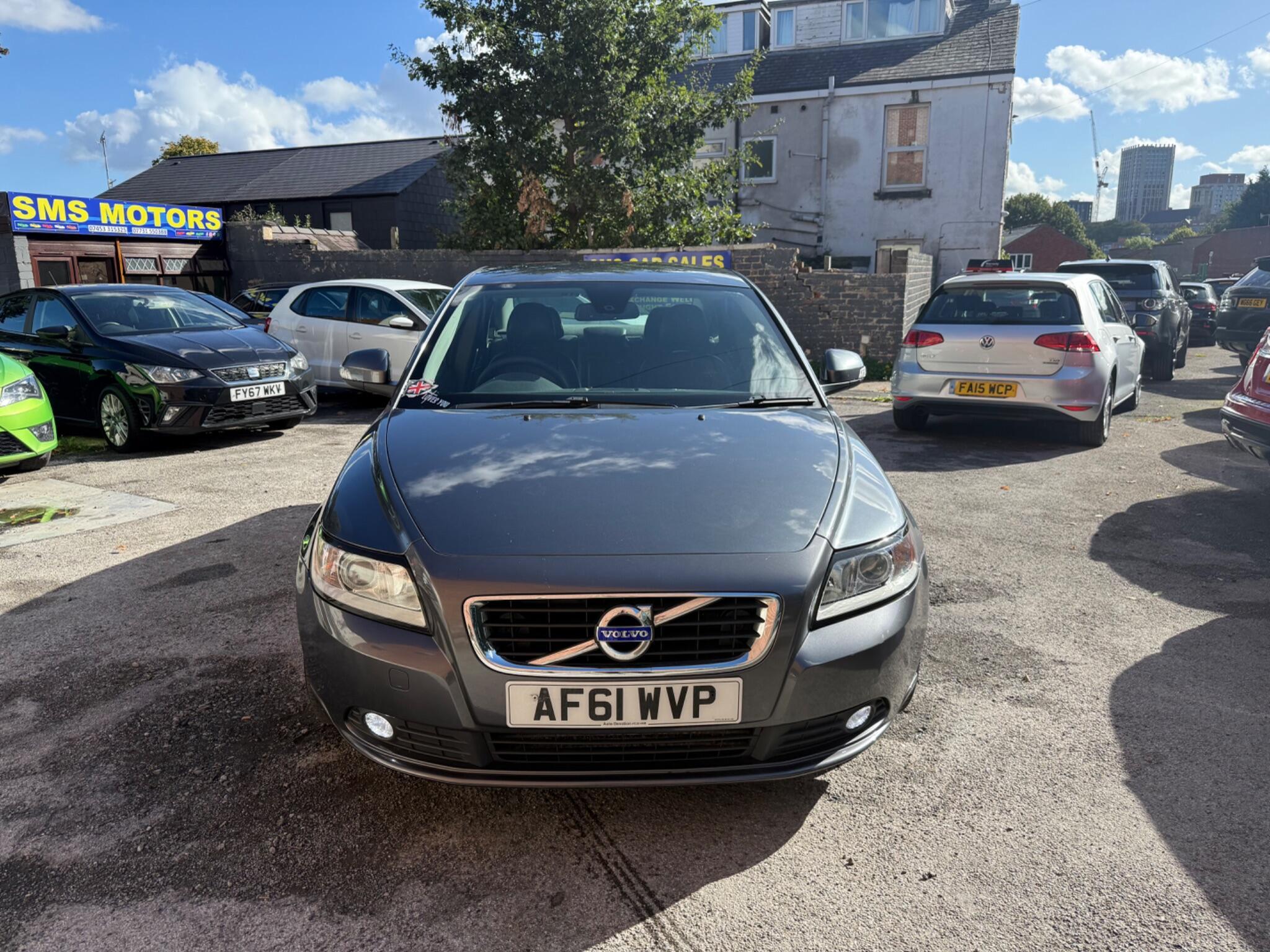 Volvo S40 - Image 2