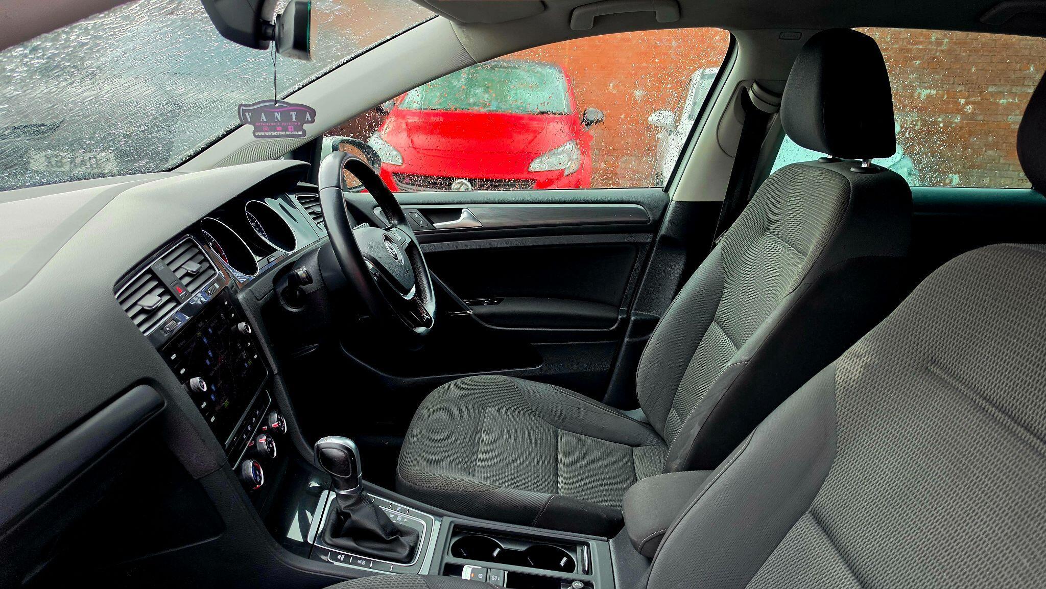 Volkswagen Golf - Image 14