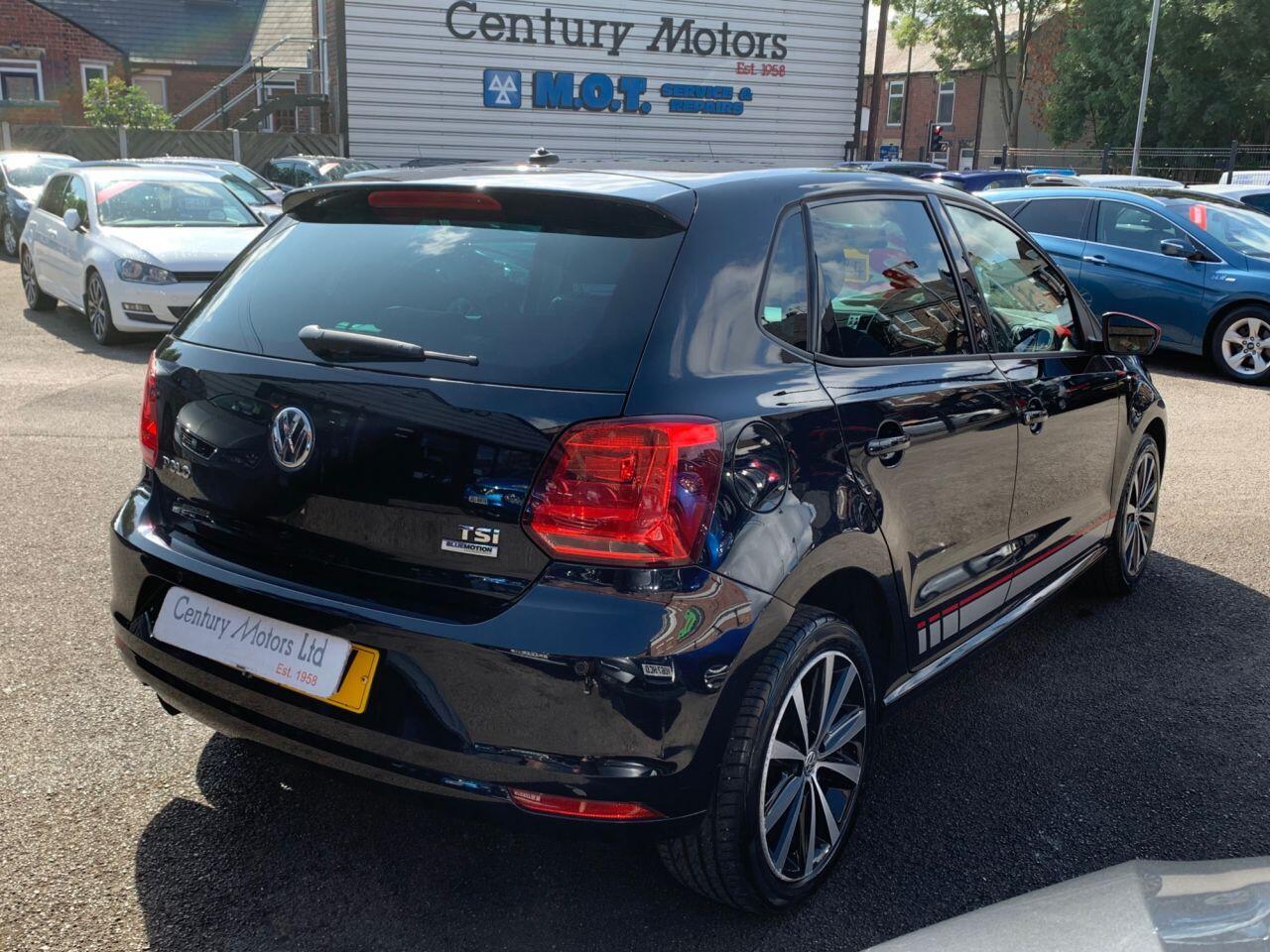 Volkswagen Polo - Image 8