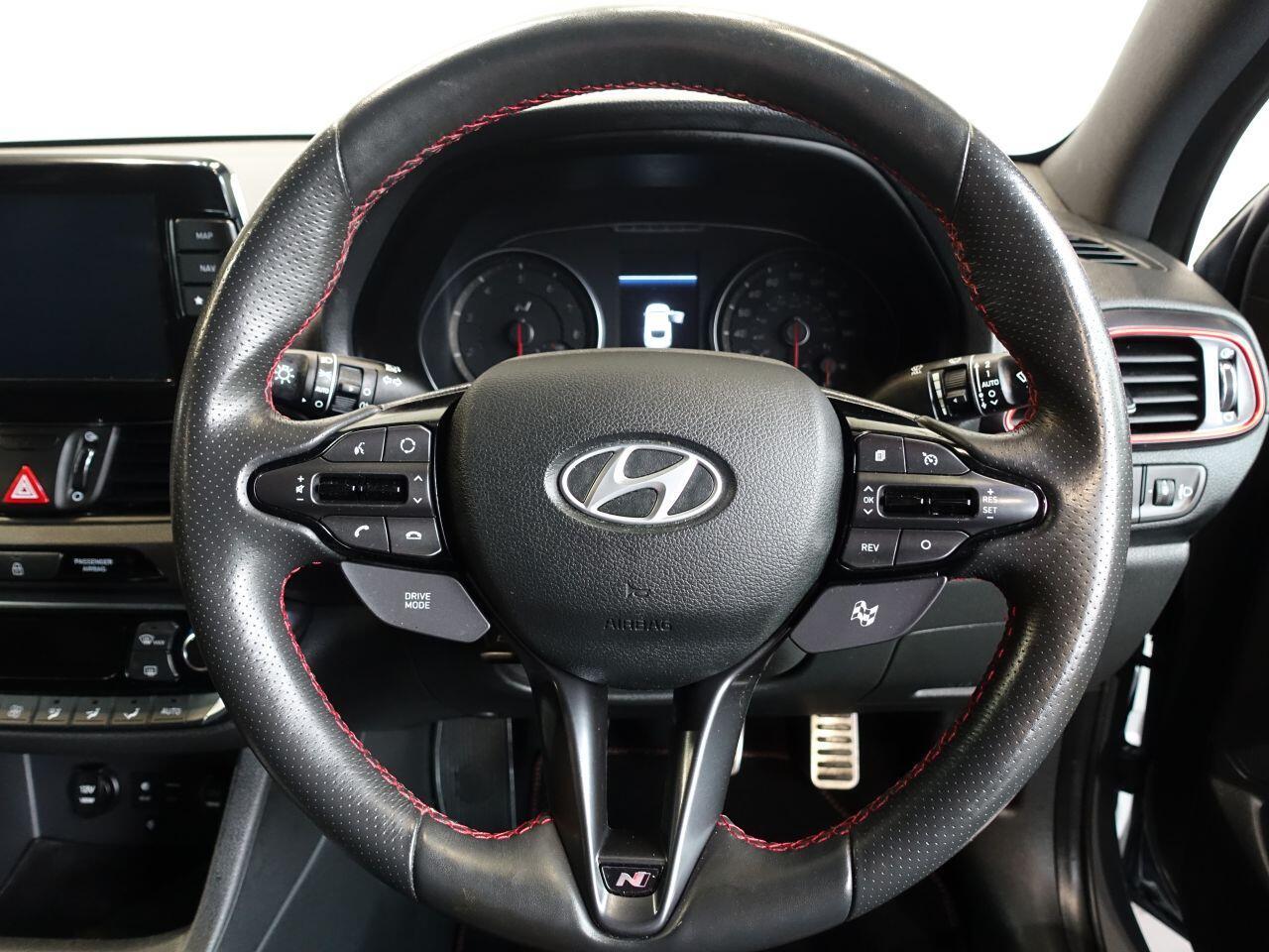 Hyundai i30 - Image 19