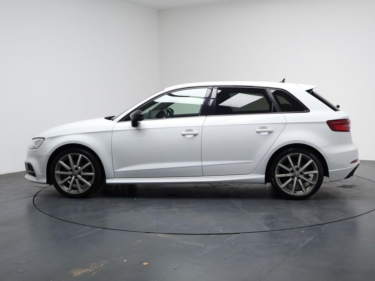 Audi A3 - Image 8