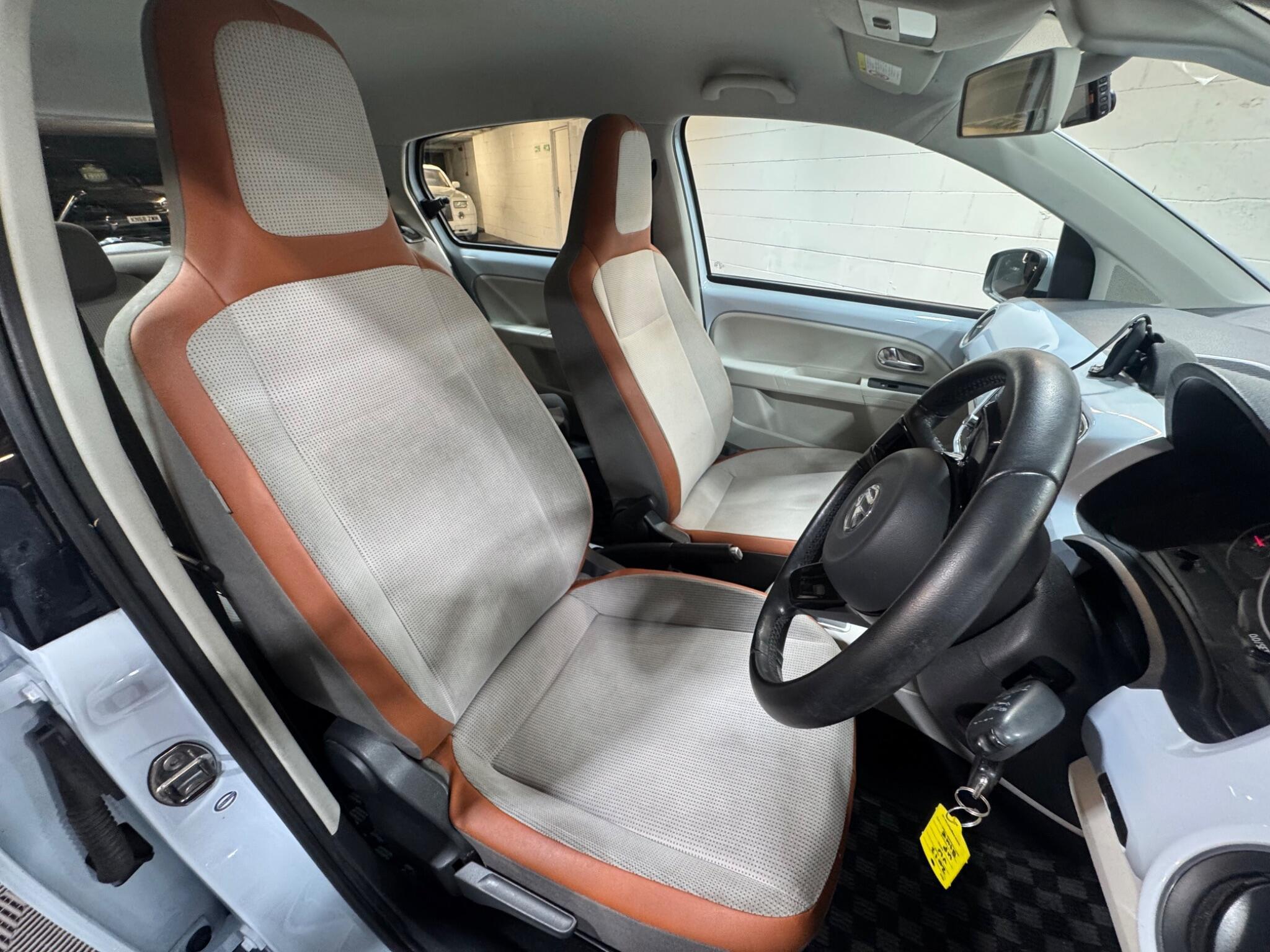 Volkswagen up! - Image 8