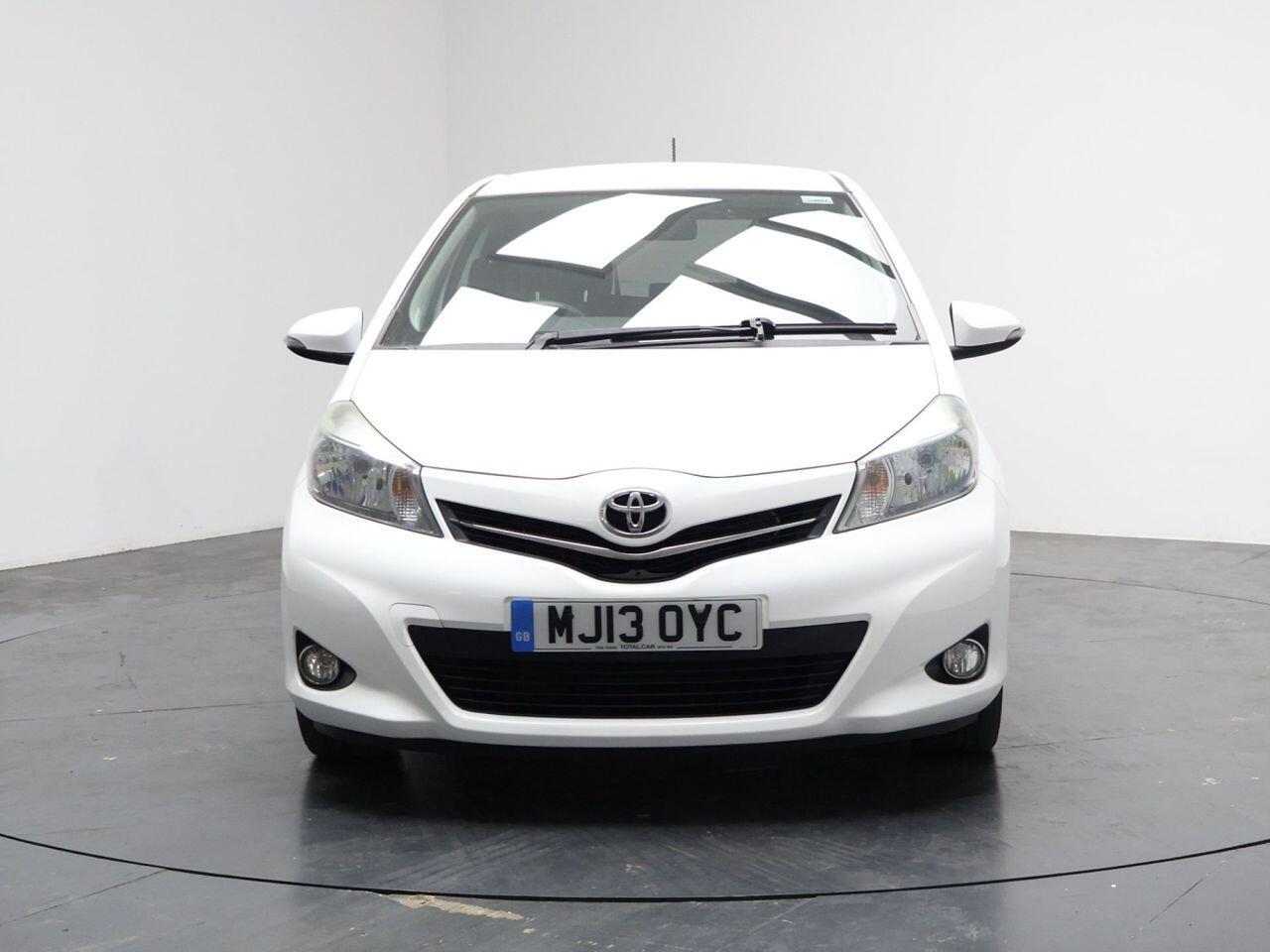 Toyota Yaris - Image 5