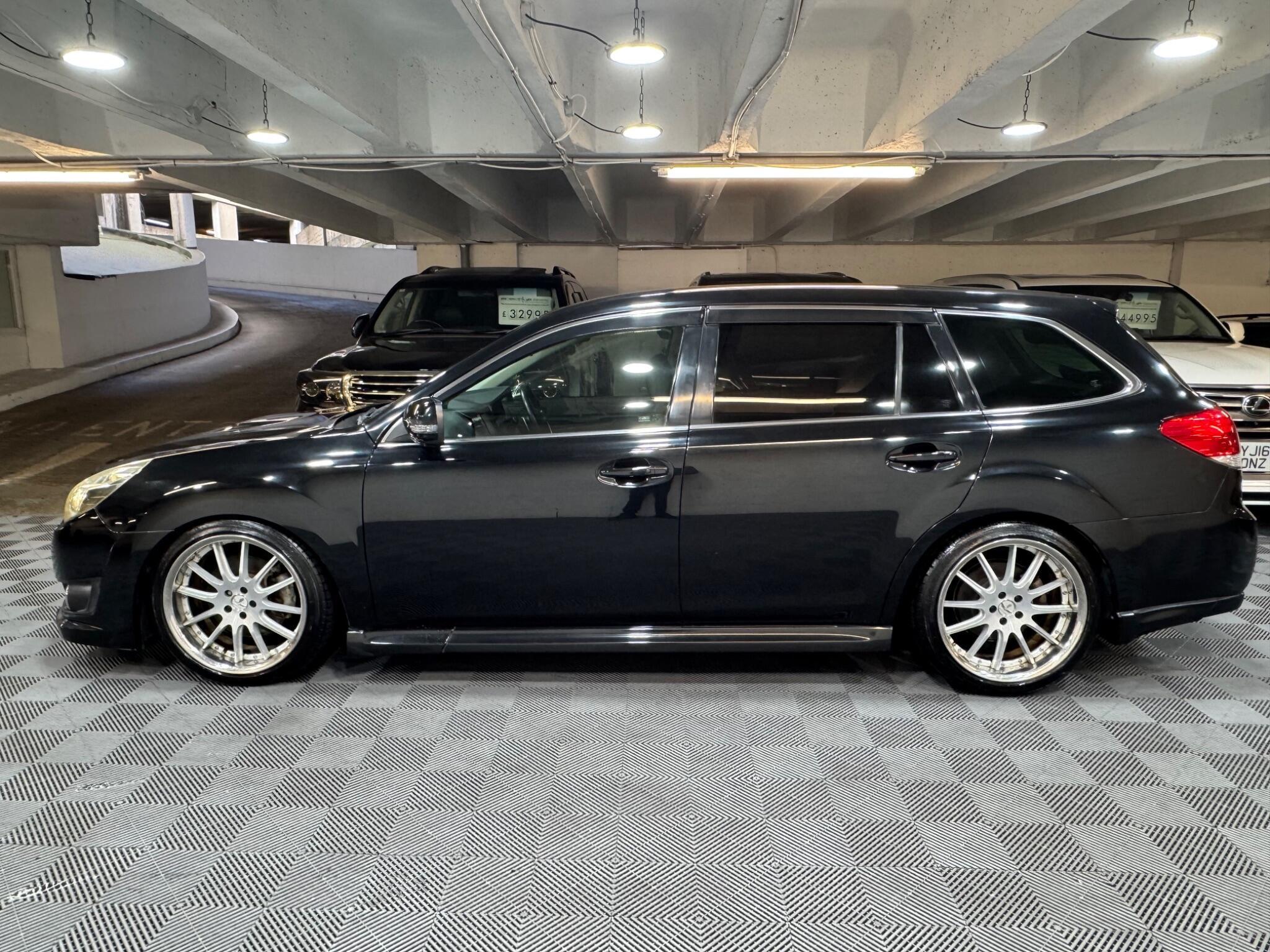 Subaru Legacy - Image 2