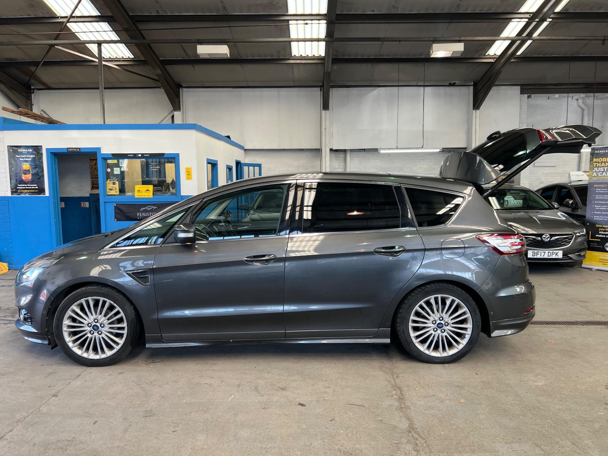 Ford S-MAX - Image 9