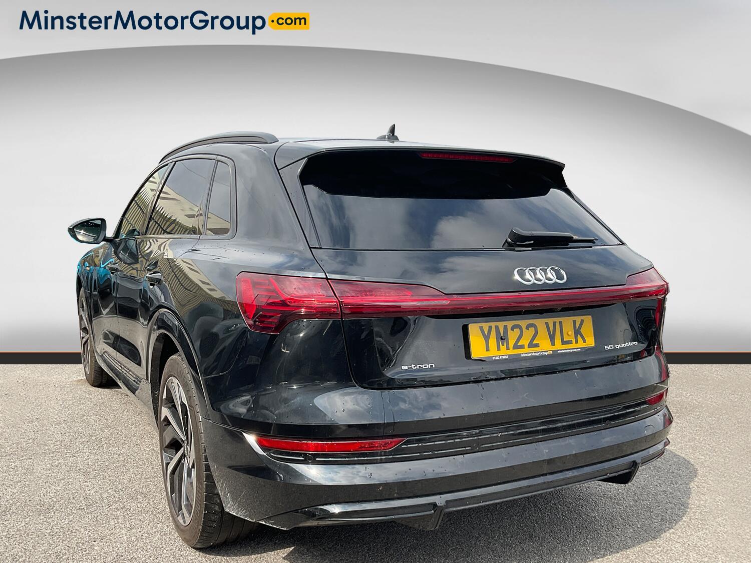 Audi E-Tron - Image 4