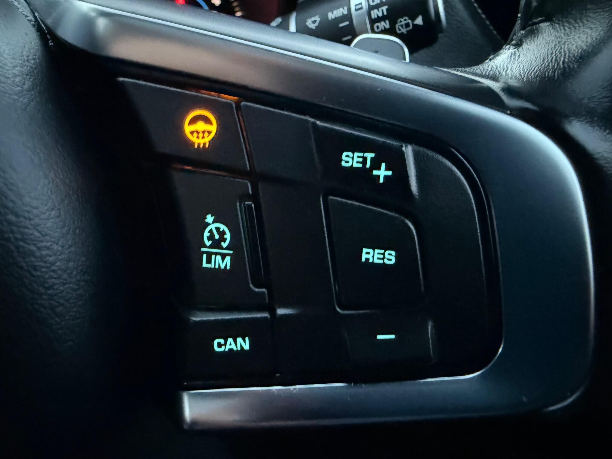 Jaguar XF - Image 65