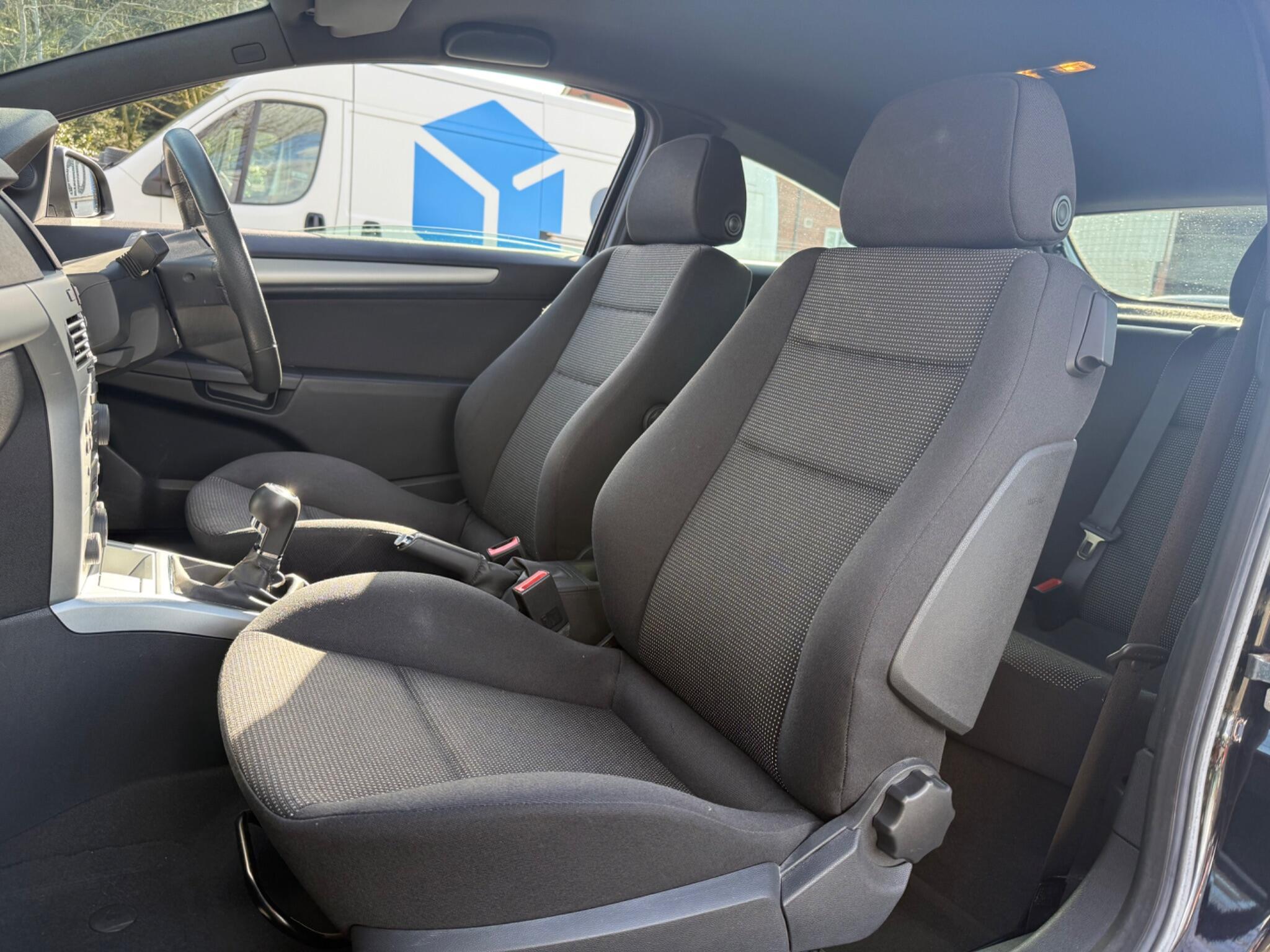 Vauxhall Astra - Image 42