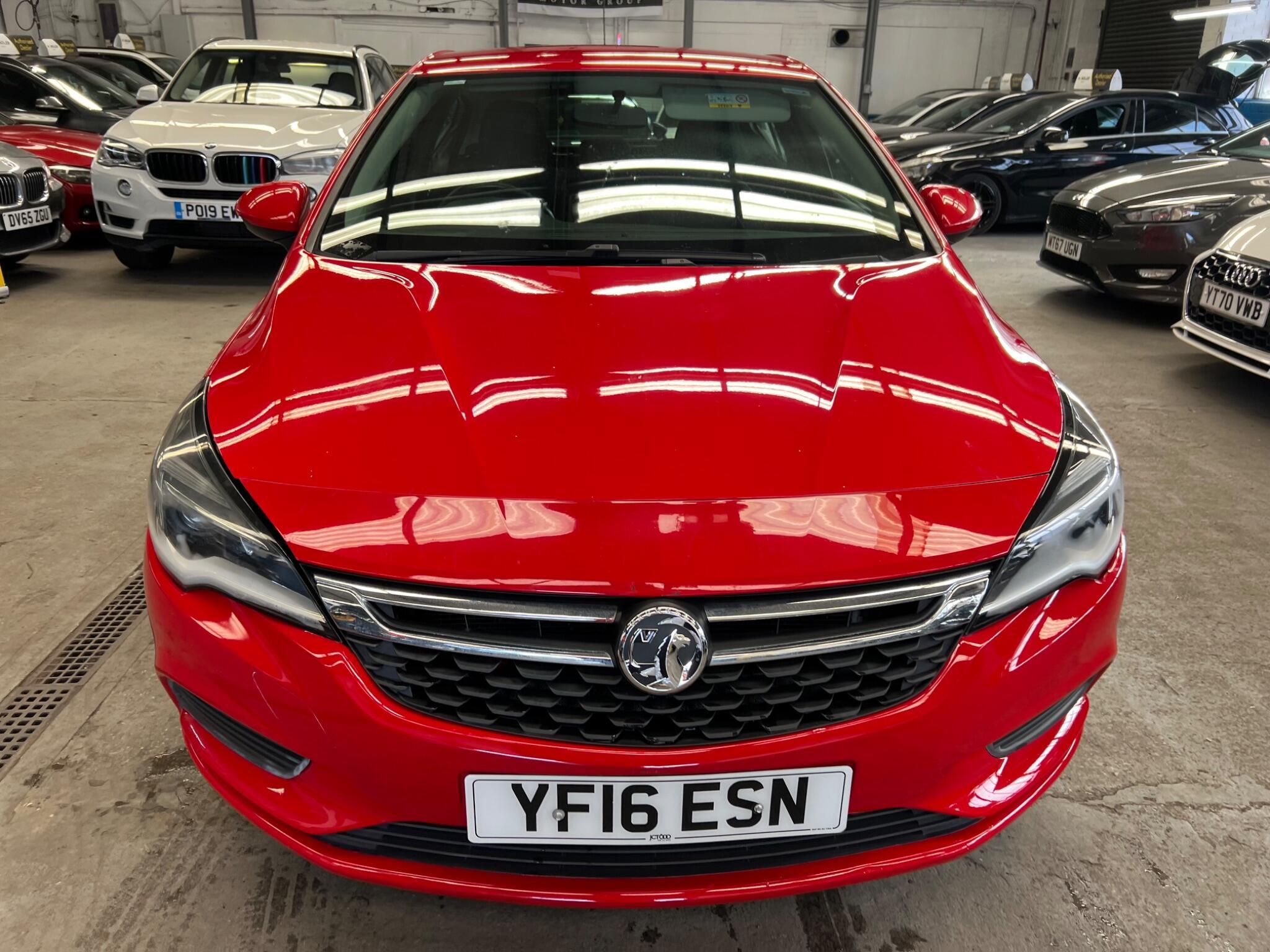 Vauxhall Astra - Image 7
