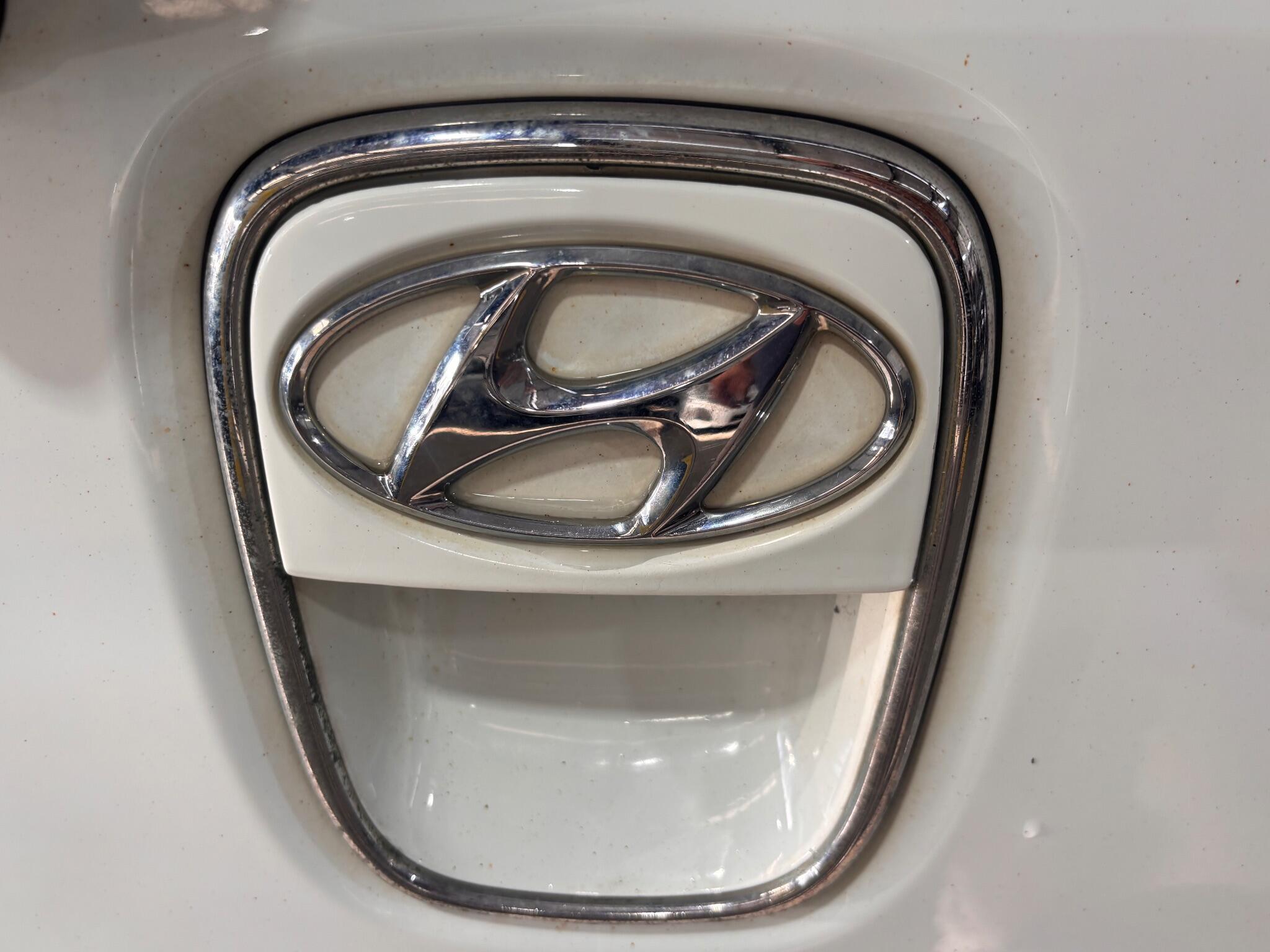 Hyundai i10 - Image 8