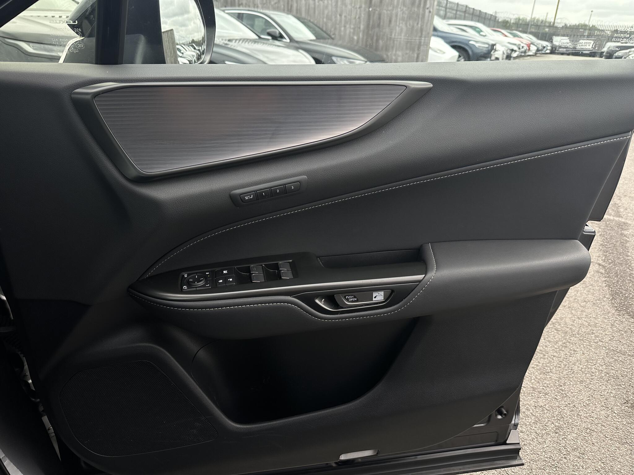 Lexus NX - Image 11