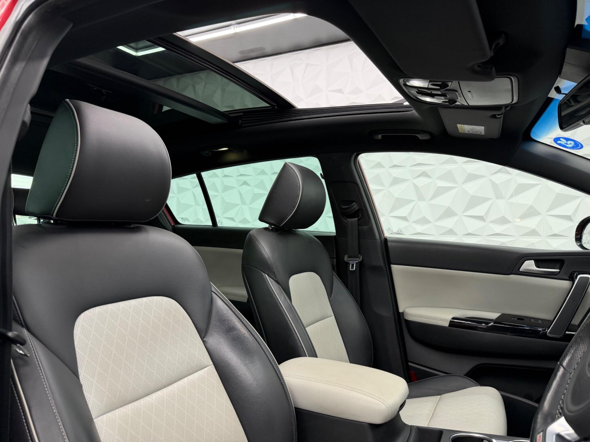 Kia Sportage - Image 18