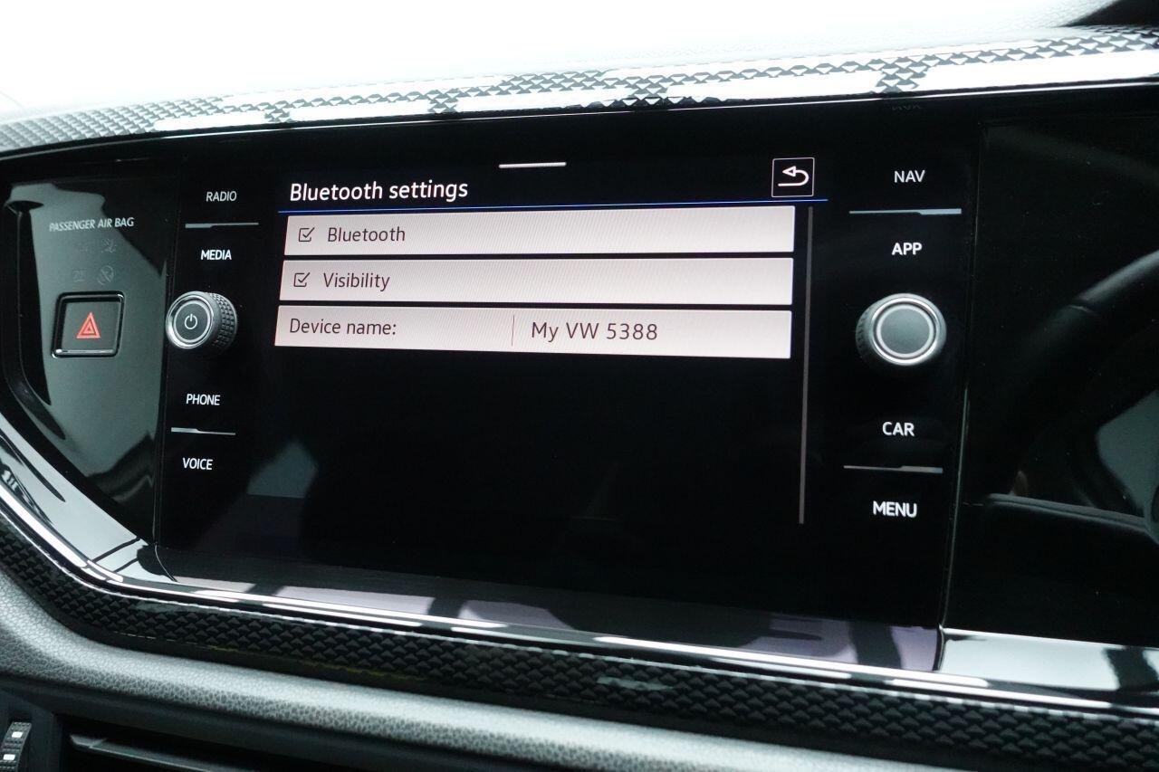 Volkswagen Polo - Image 32