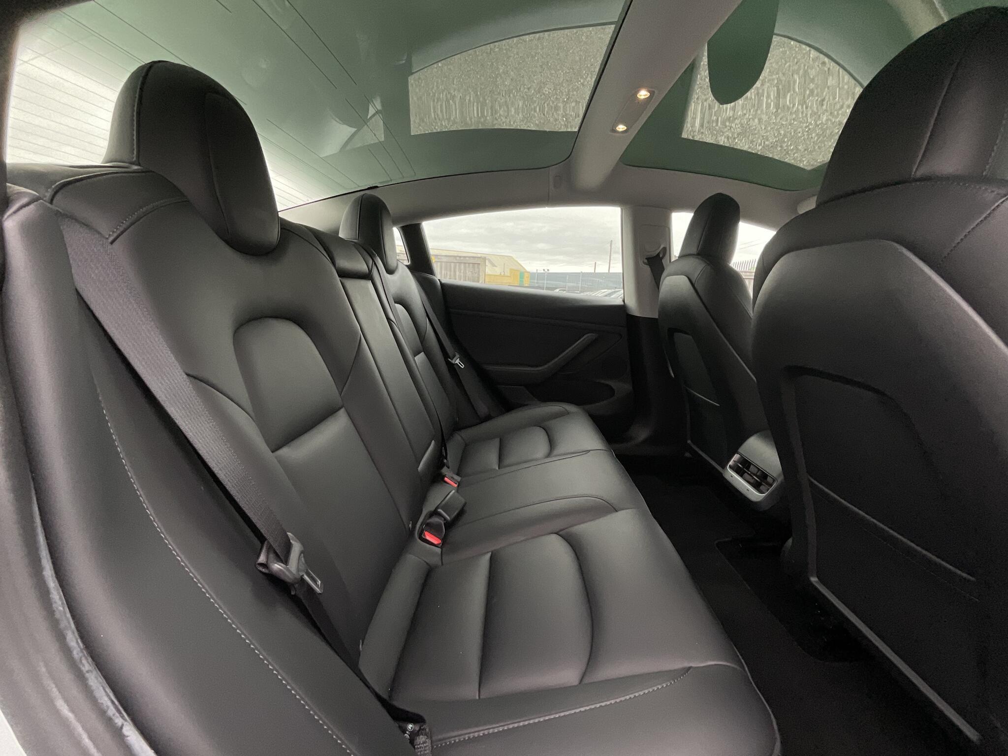 Tesla Model 3 - Image 12