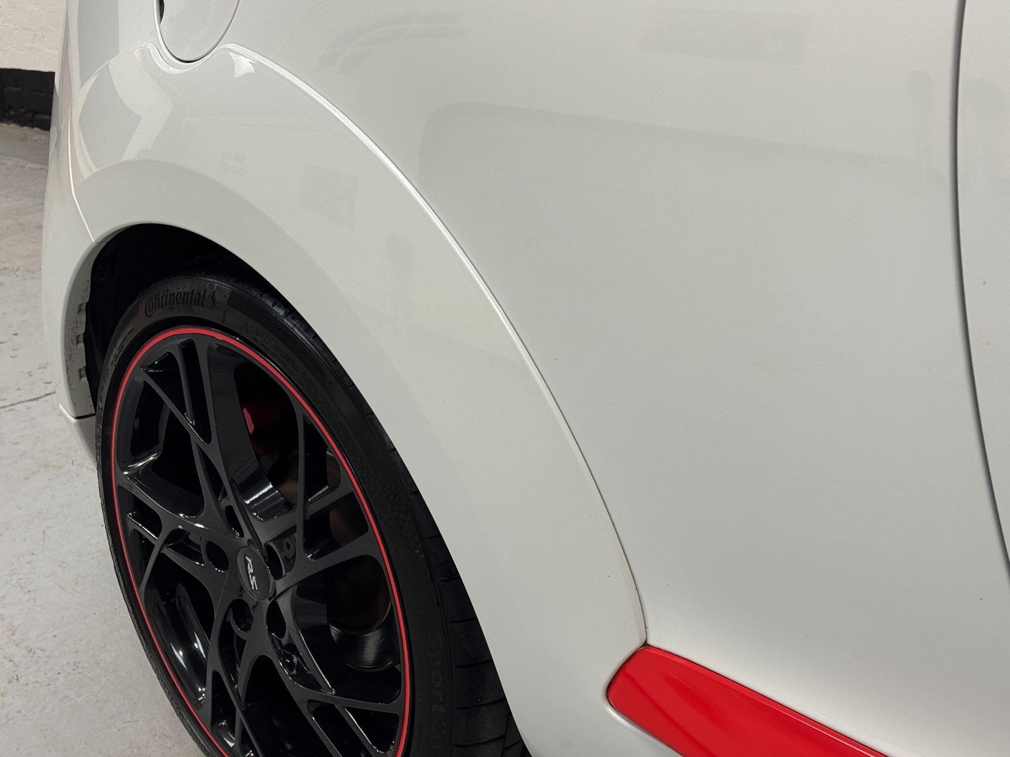 Renault Megane - Image 56