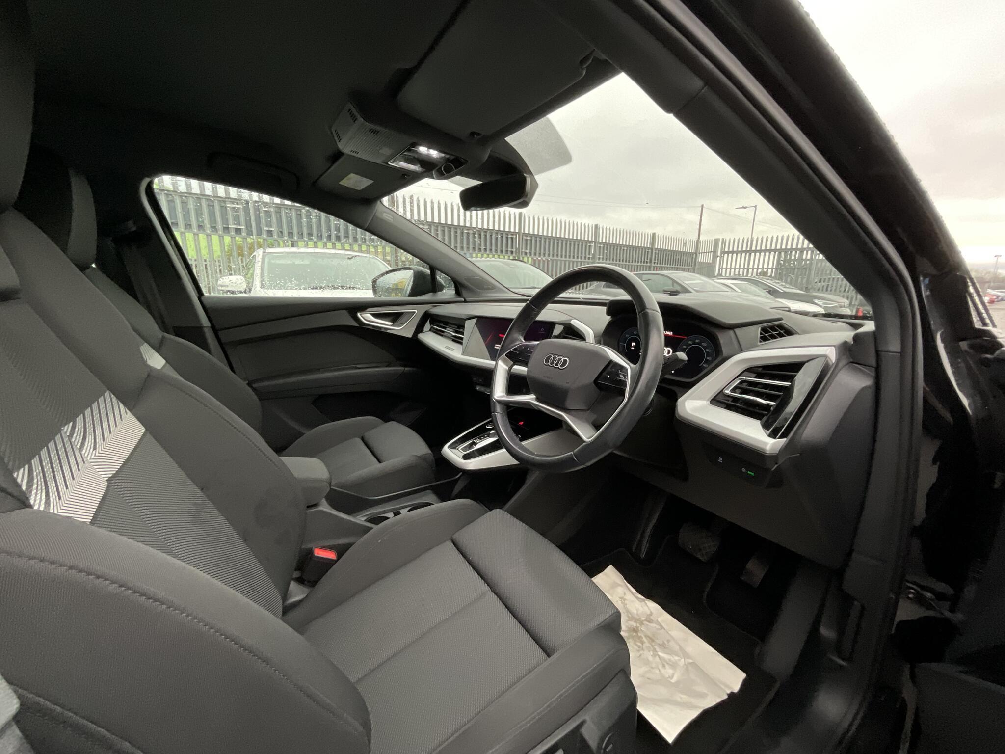 Audi Q4 E-Tron - Image 7