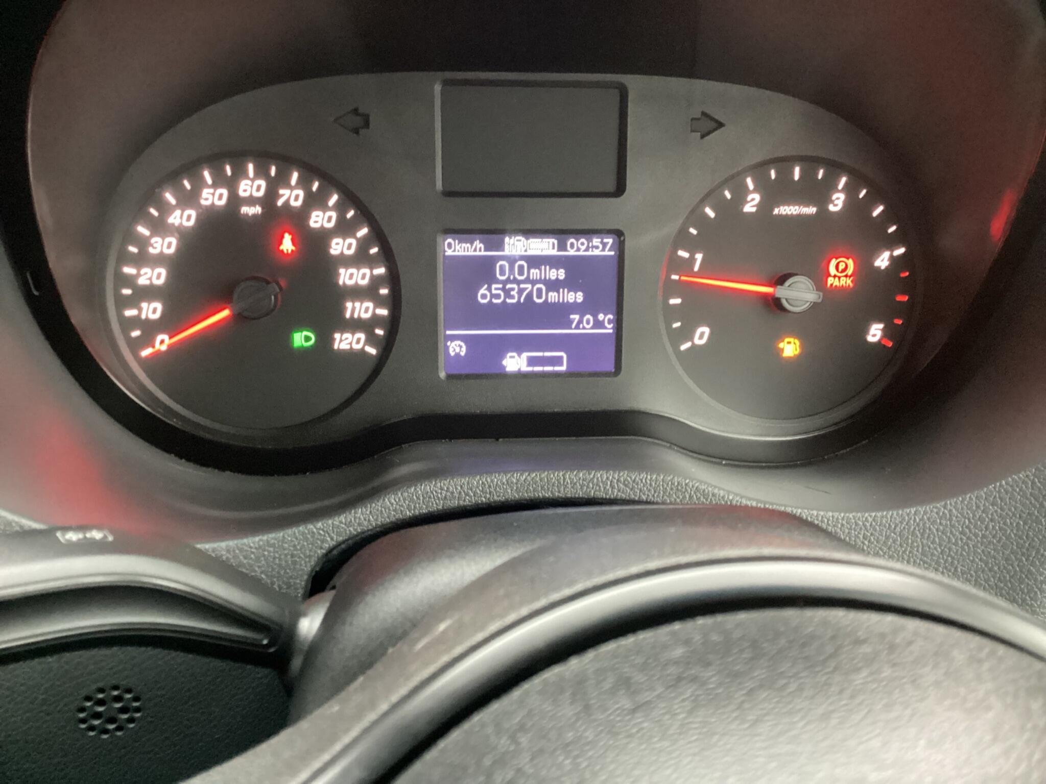 Mercedes Sprinter - Image 19