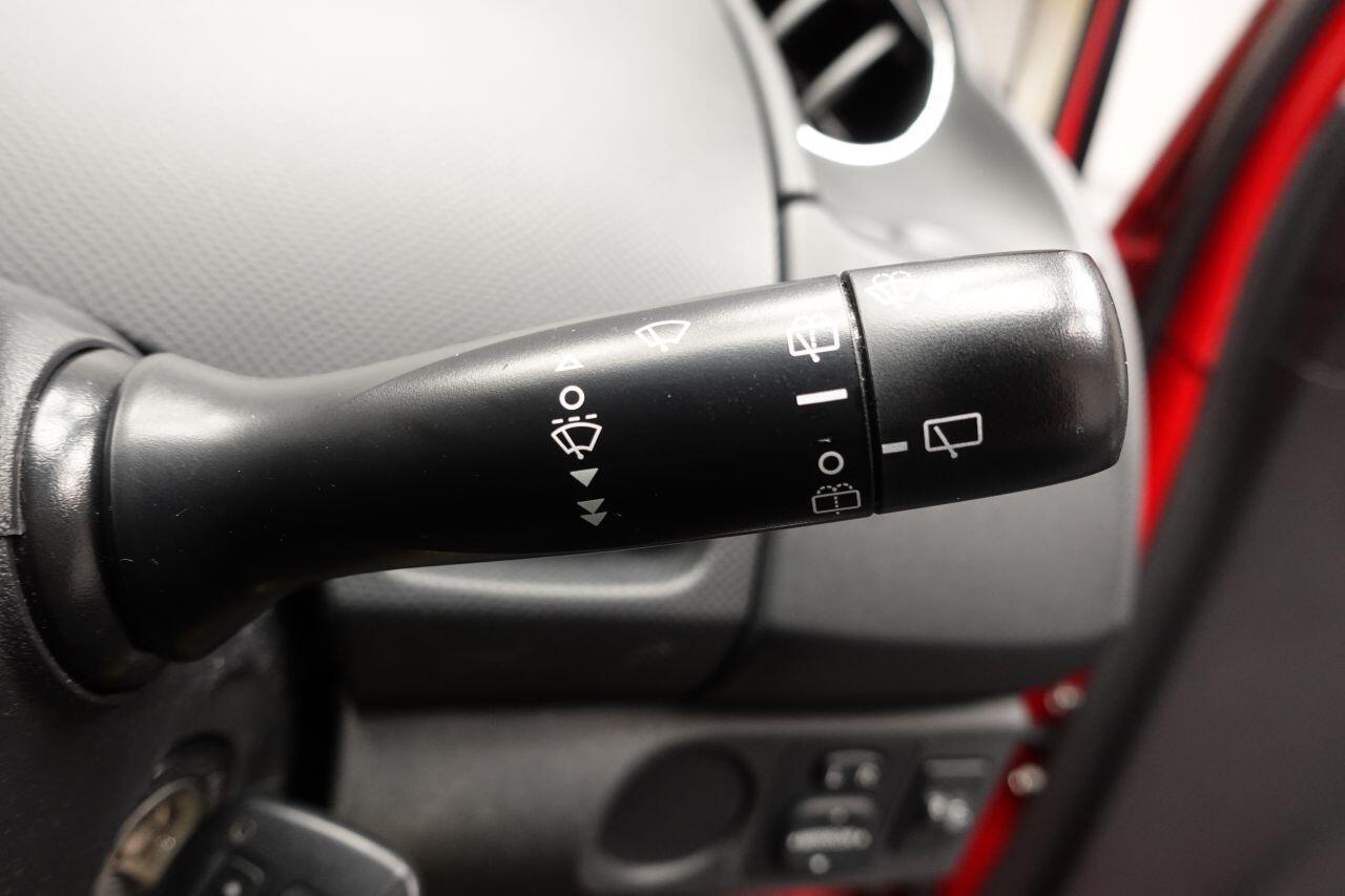 Toyota Yaris - Image 29