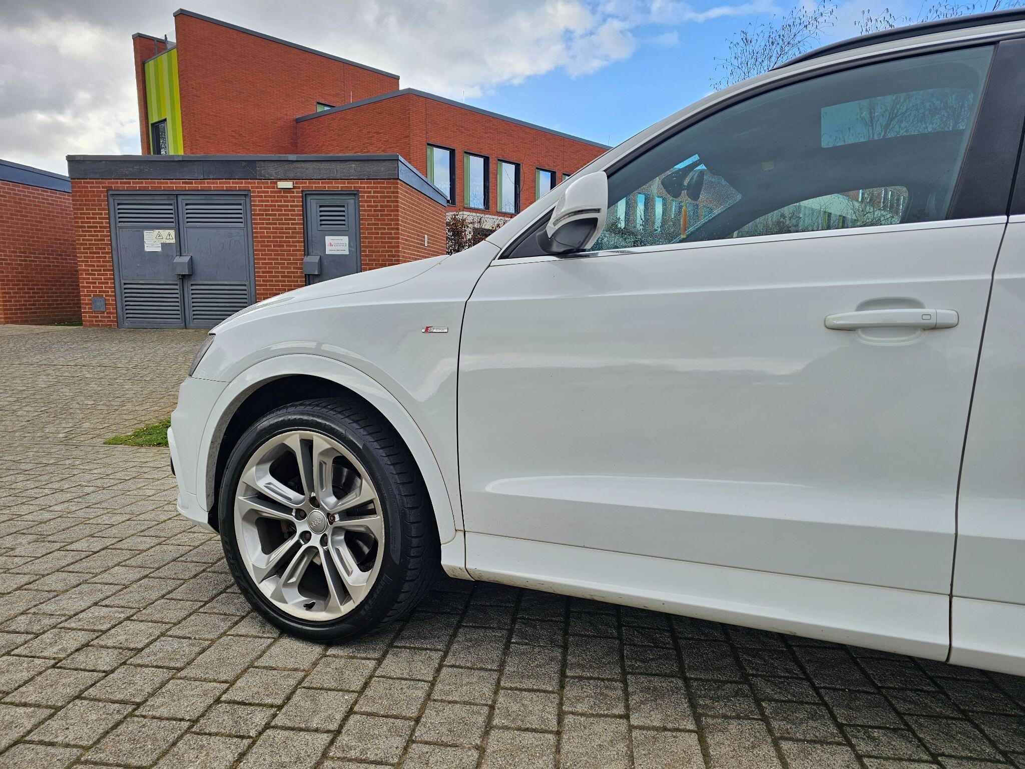 Audi Q3 - Image 39