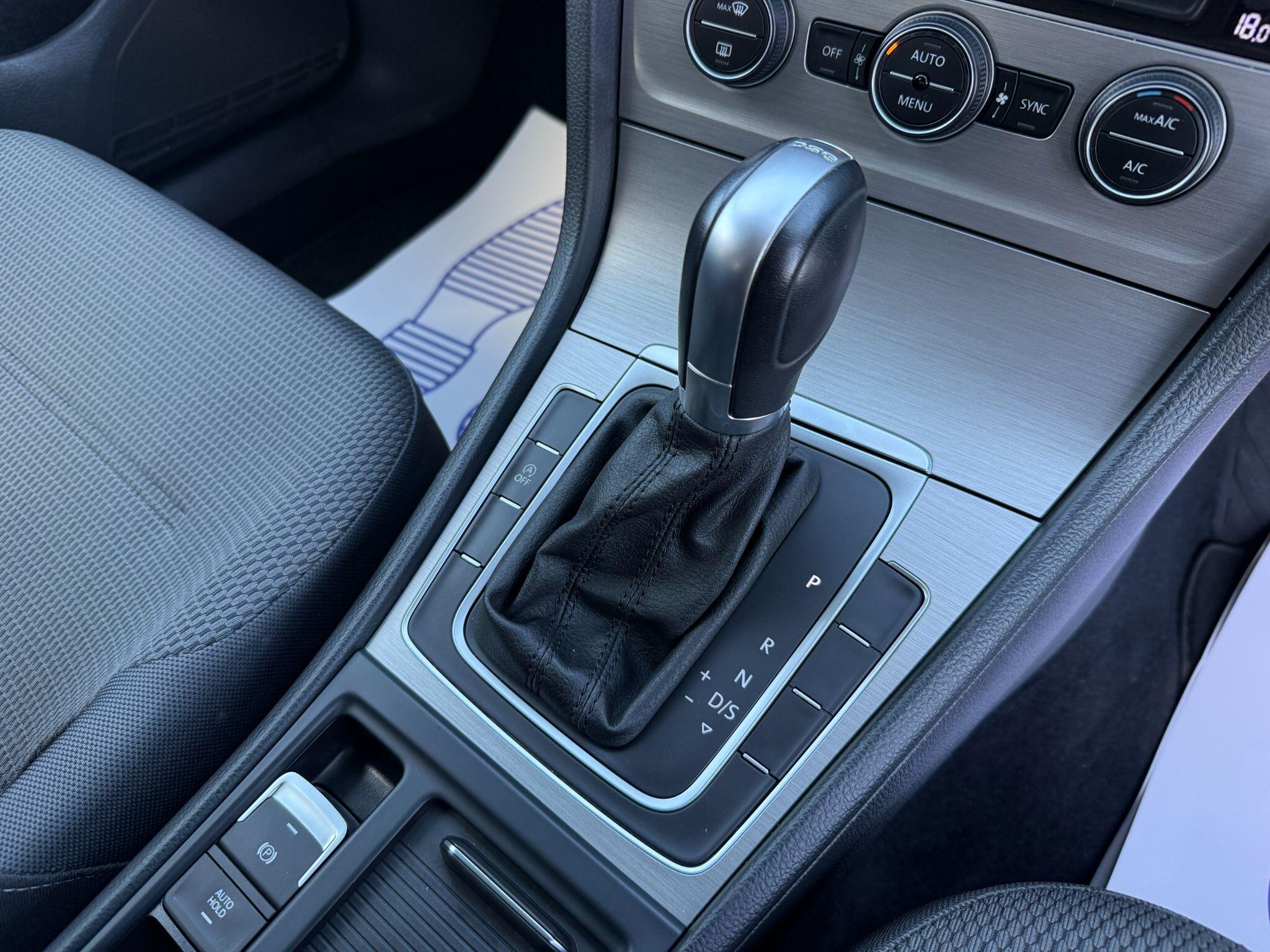 Volkswagen Golf - Image 56