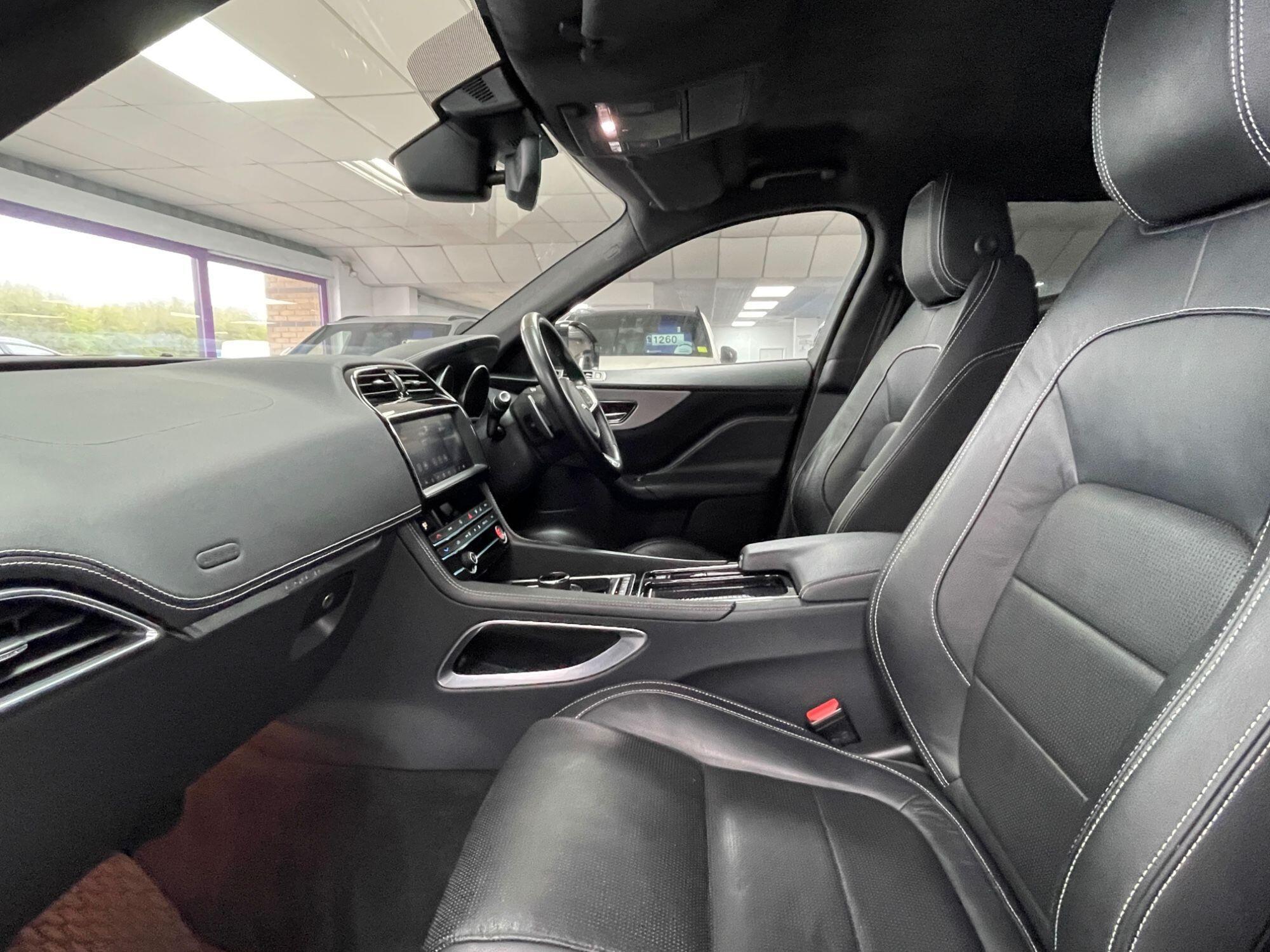 Jaguar F-Pace - Image 33