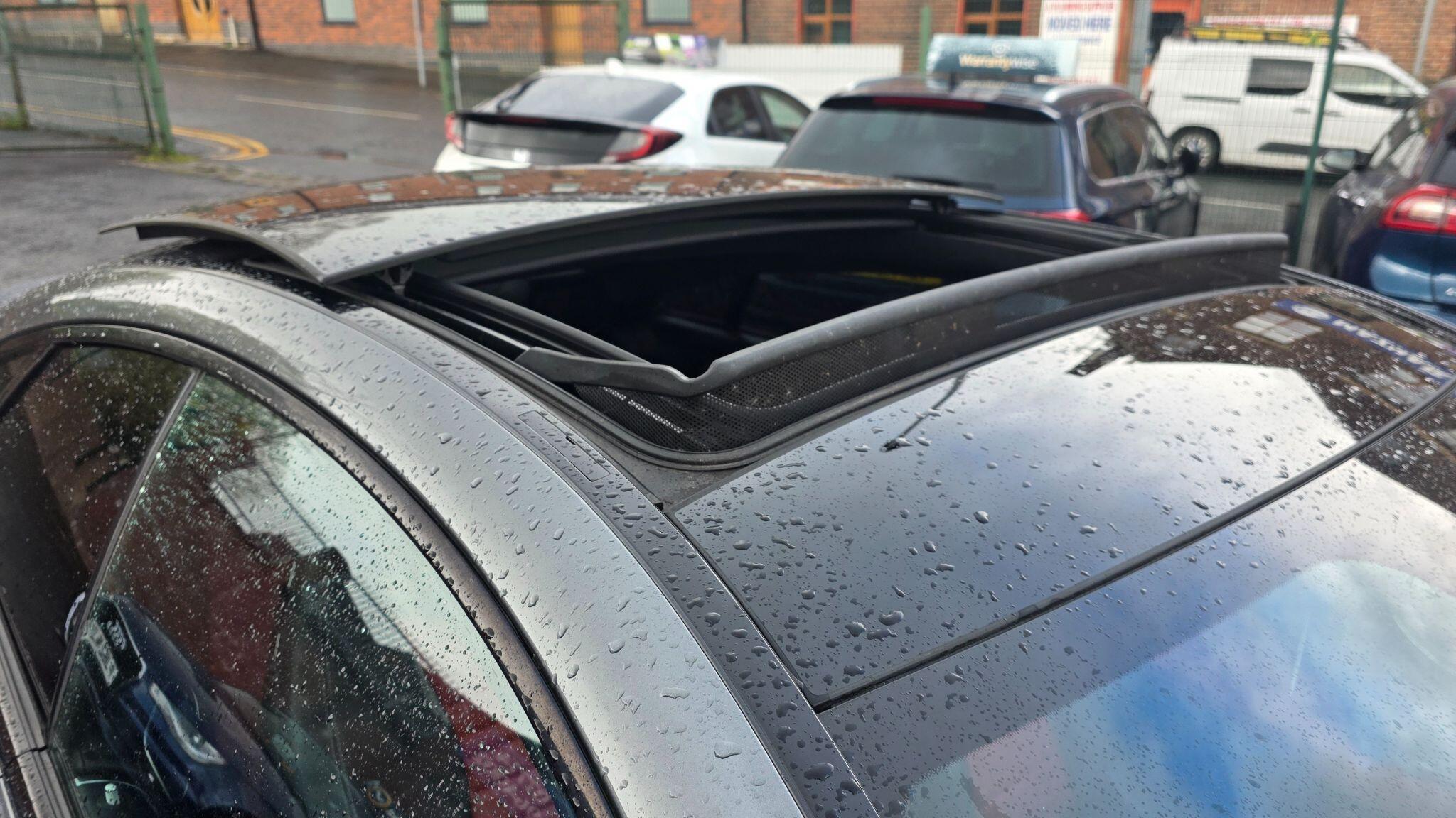 Mercedes E Class - Image 12