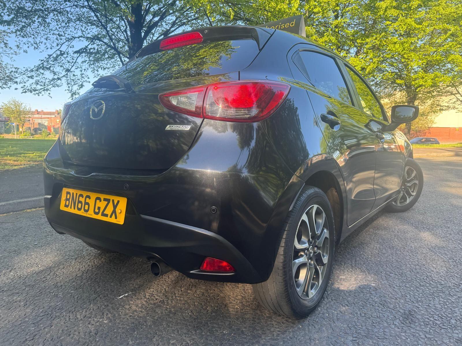 Mazda MAZDA2 - Image 12