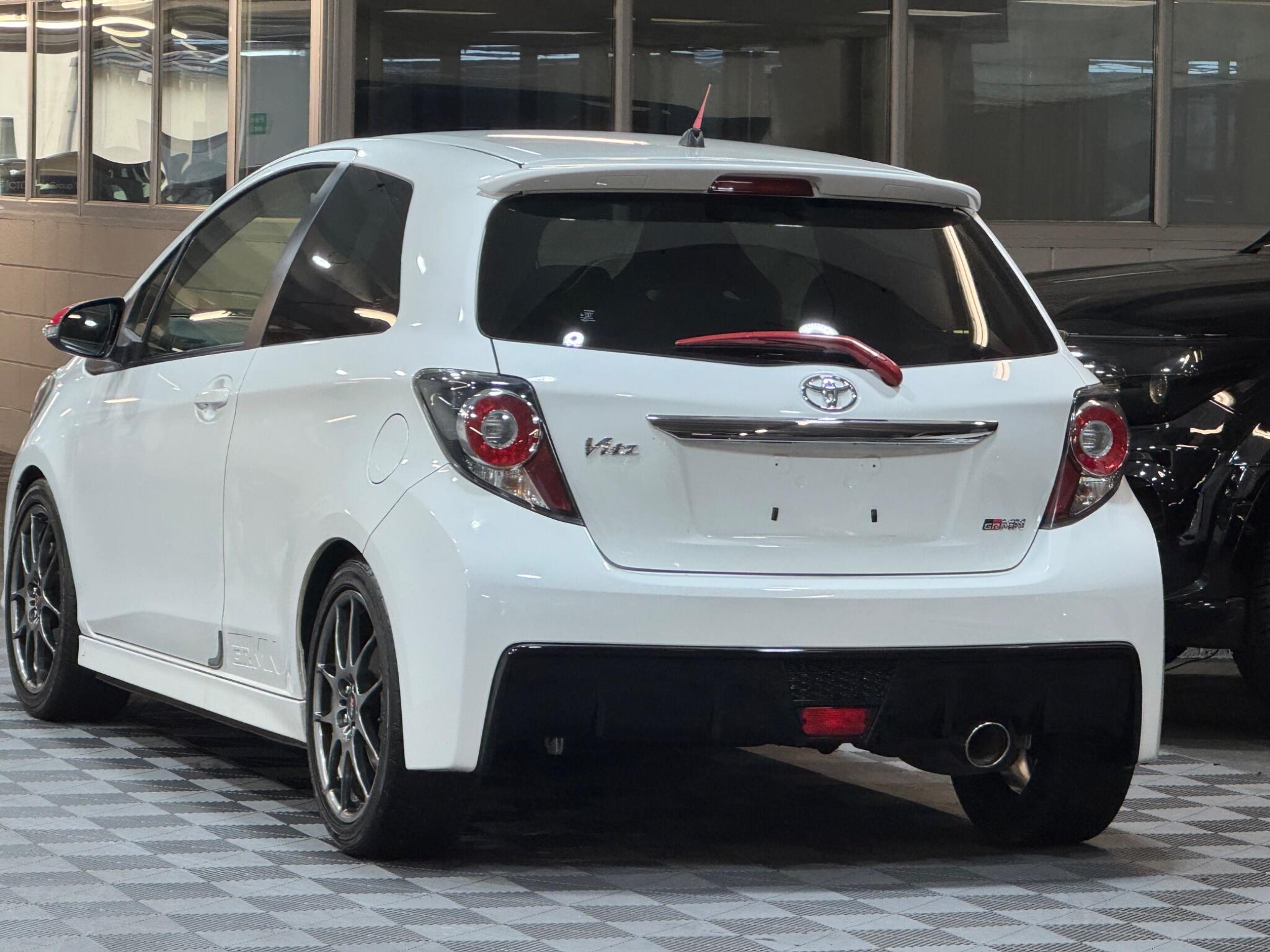 Toyota Yaris - Image 3